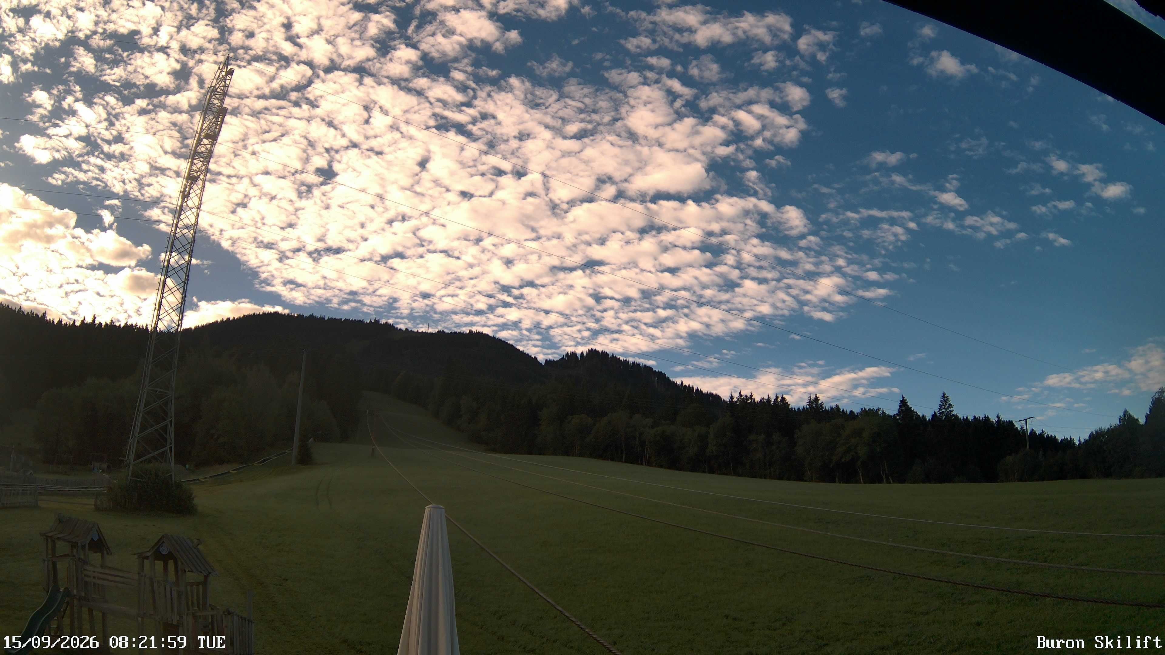 Archived image Webcam Enjoy the panoama view of the ski trail and lift in Buron