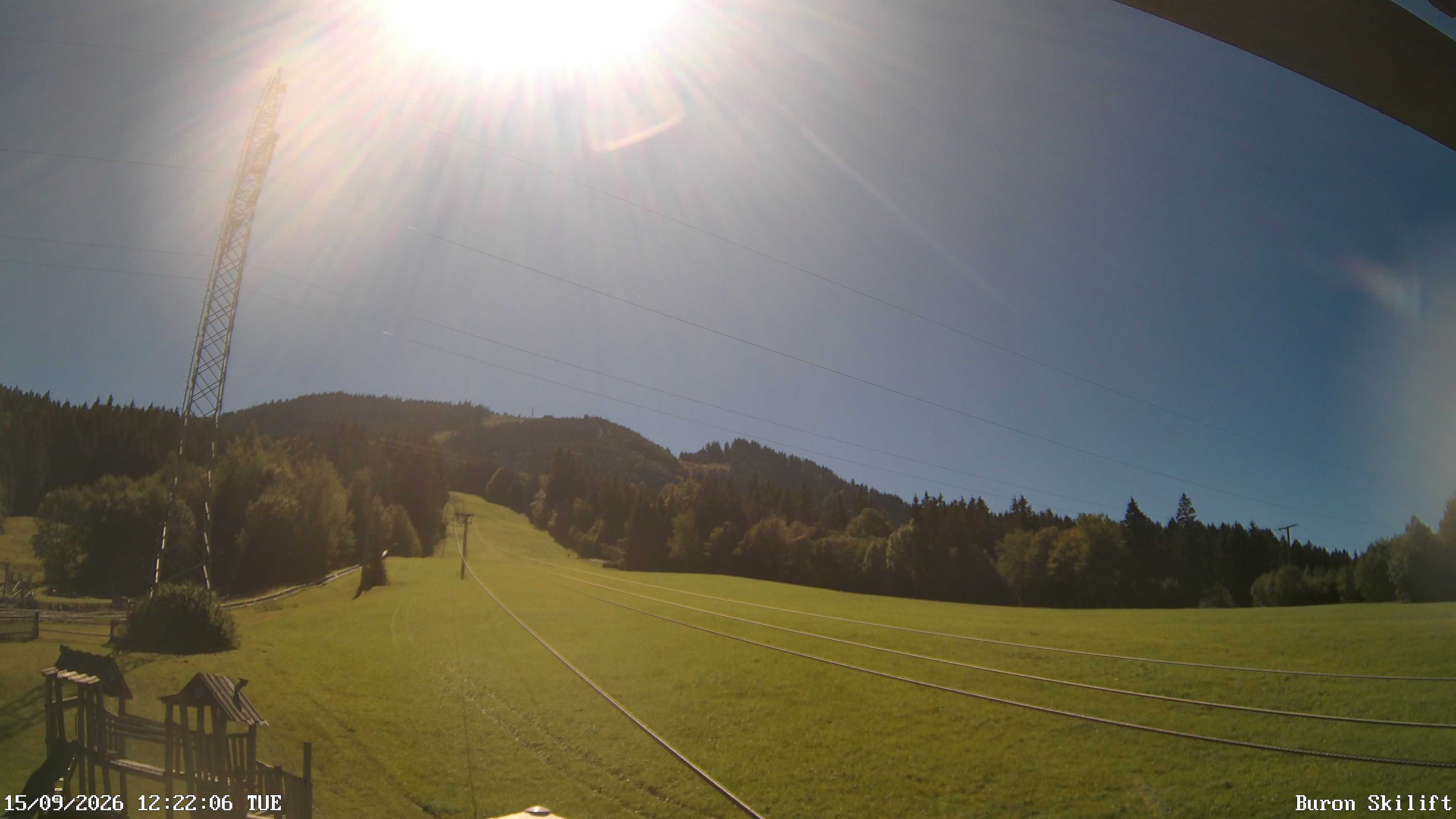Archived image Webcam Enjoy the panoama view of the ski trail and lift in Buron