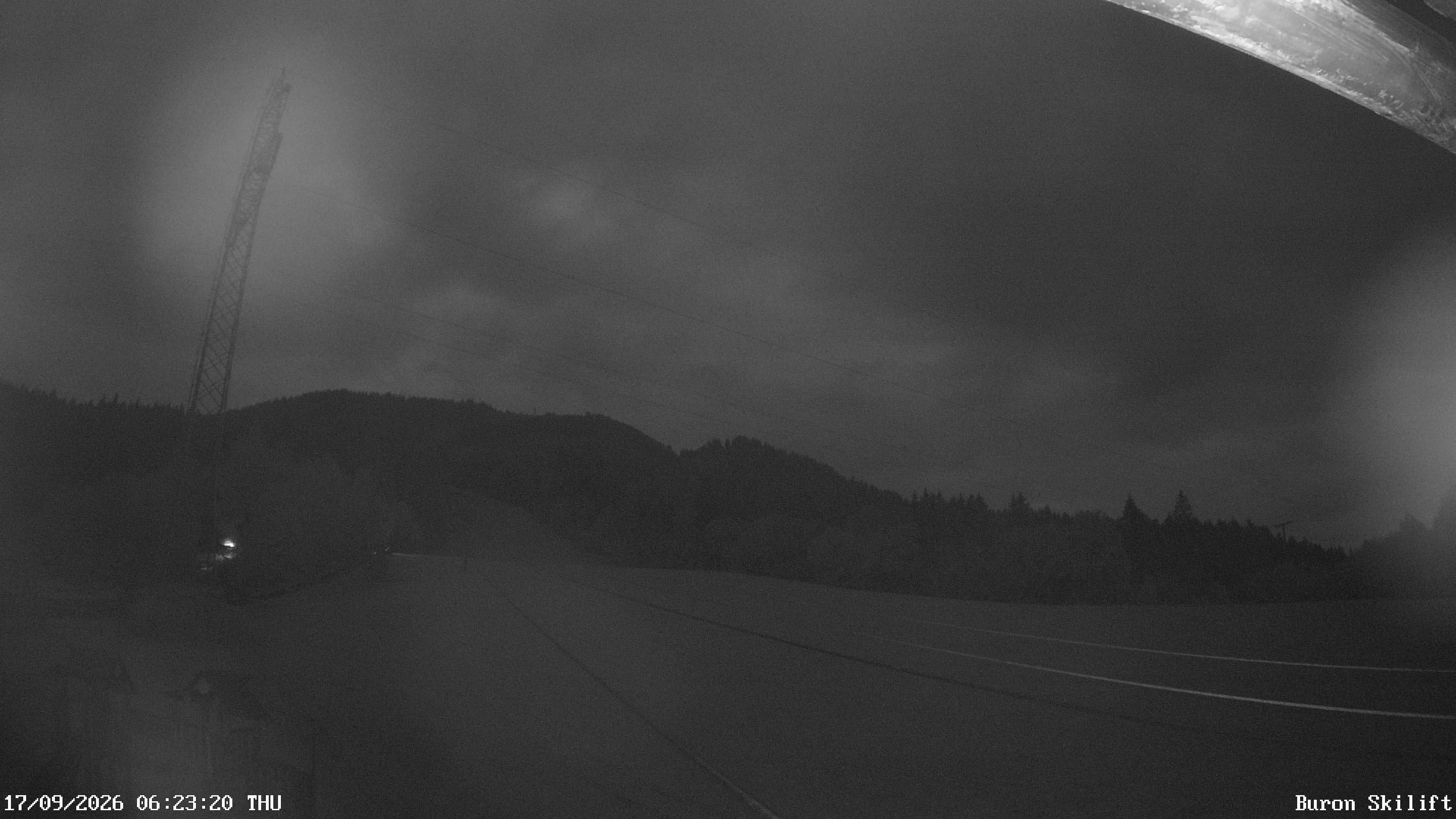 Archived image Webcam Enjoy the panoama view of the ski trail and lift in Buron