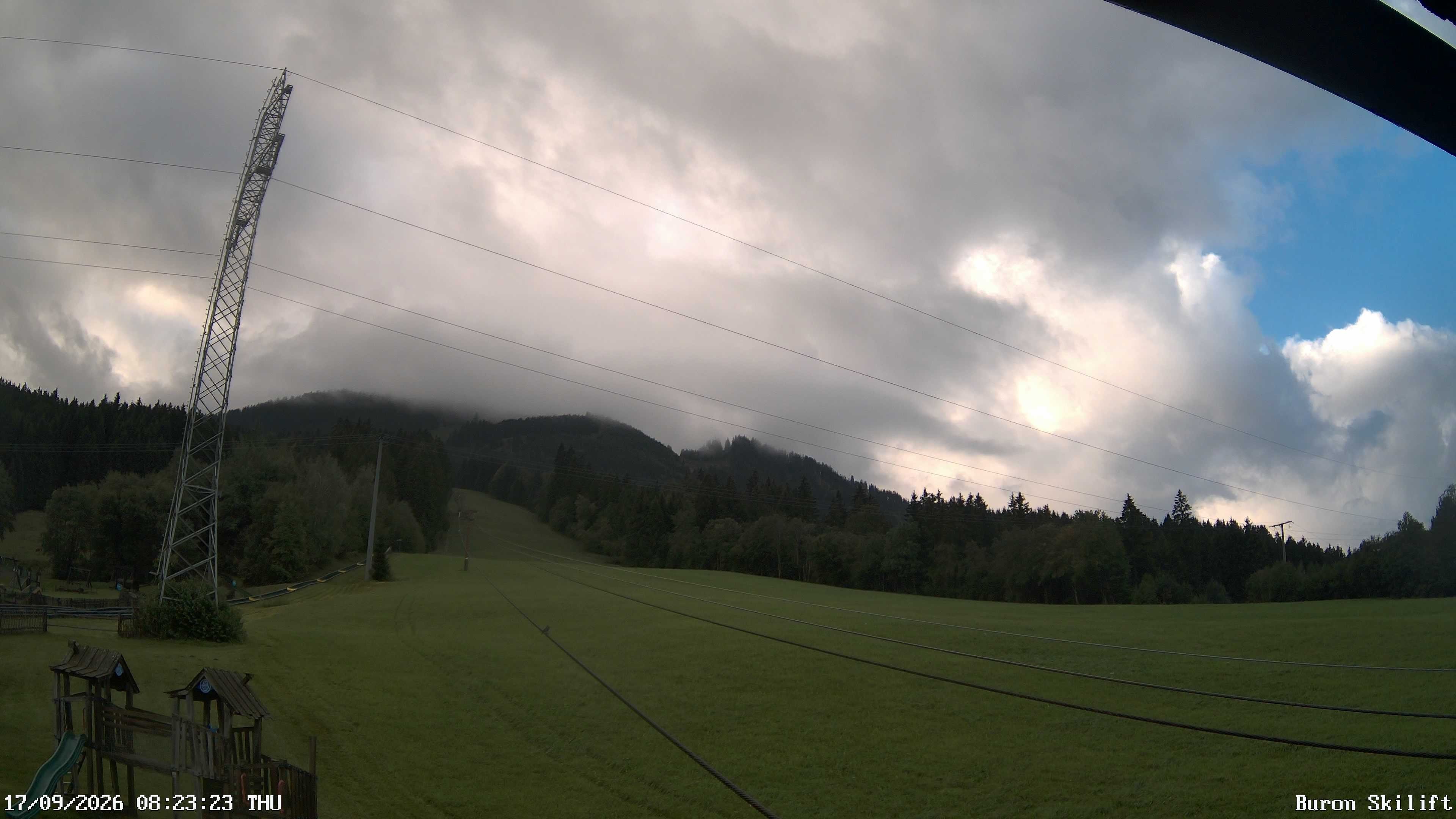 Archived image Webcam Enjoy the panoama view of the ski trail and lift in Buron