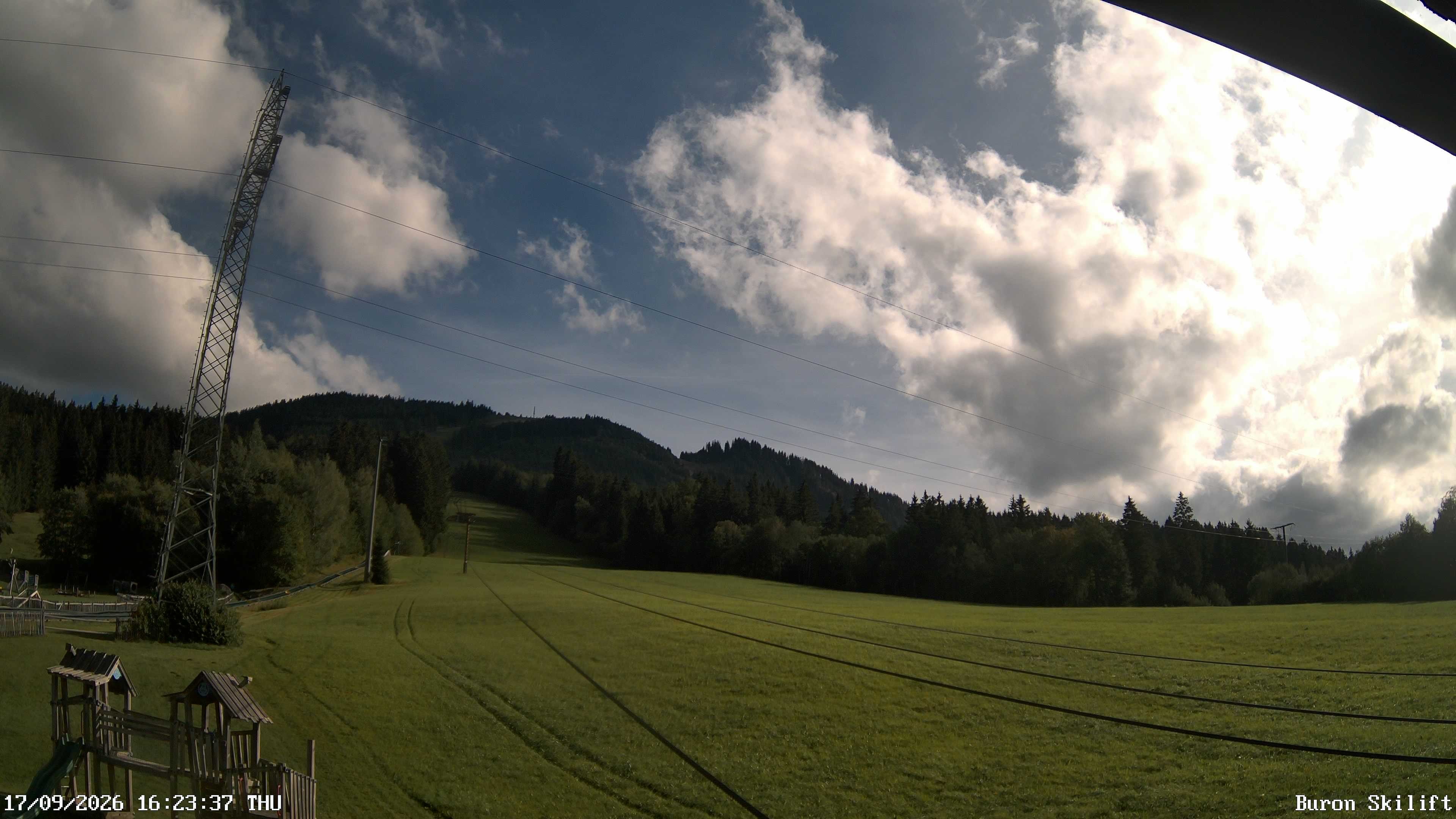 Archived image Webcam Enjoy the panoama view of the ski trail and lift in Buron