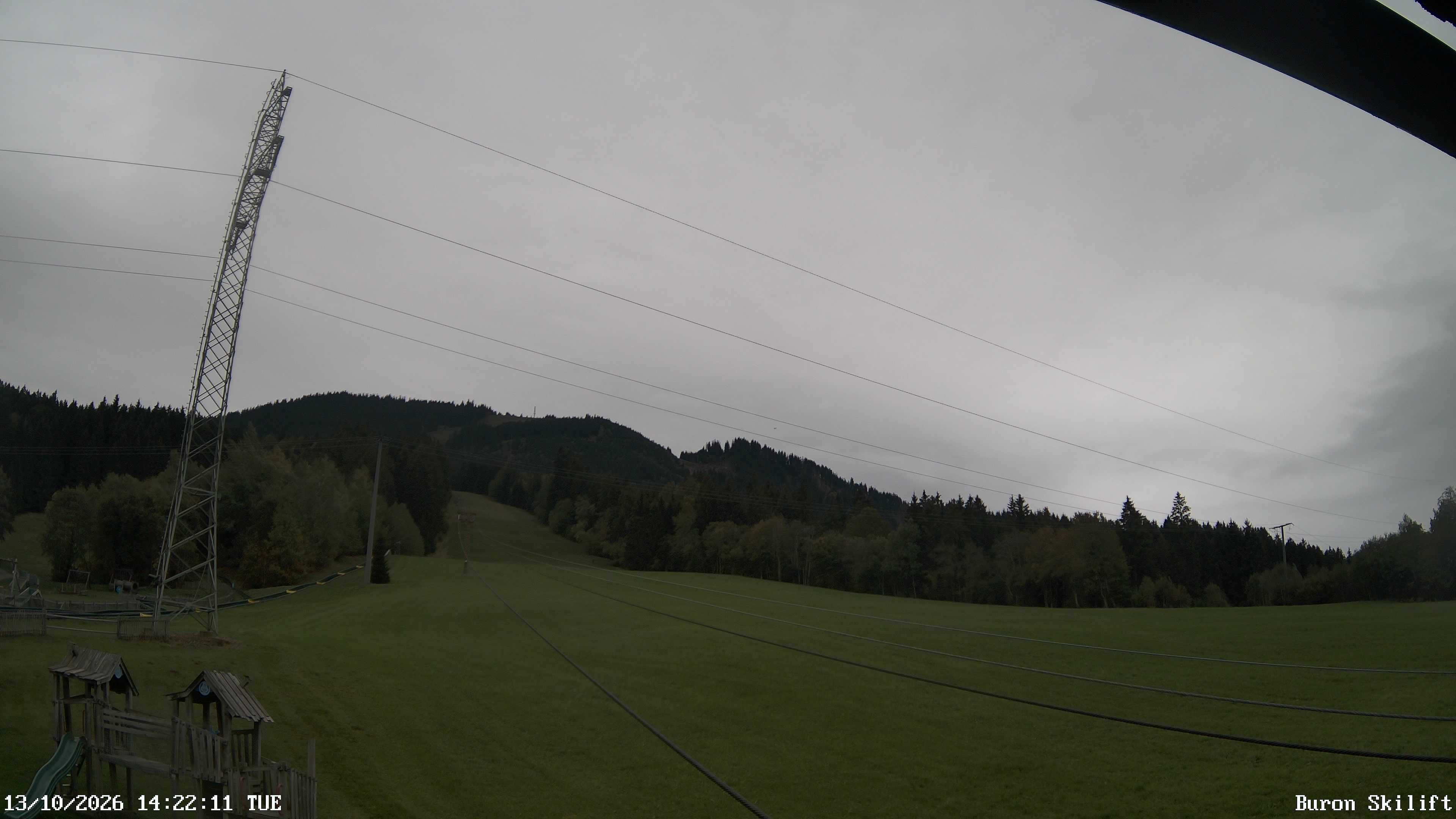 Archived image Webcam Enjoy the panoama view of the ski trail and lift in Buron