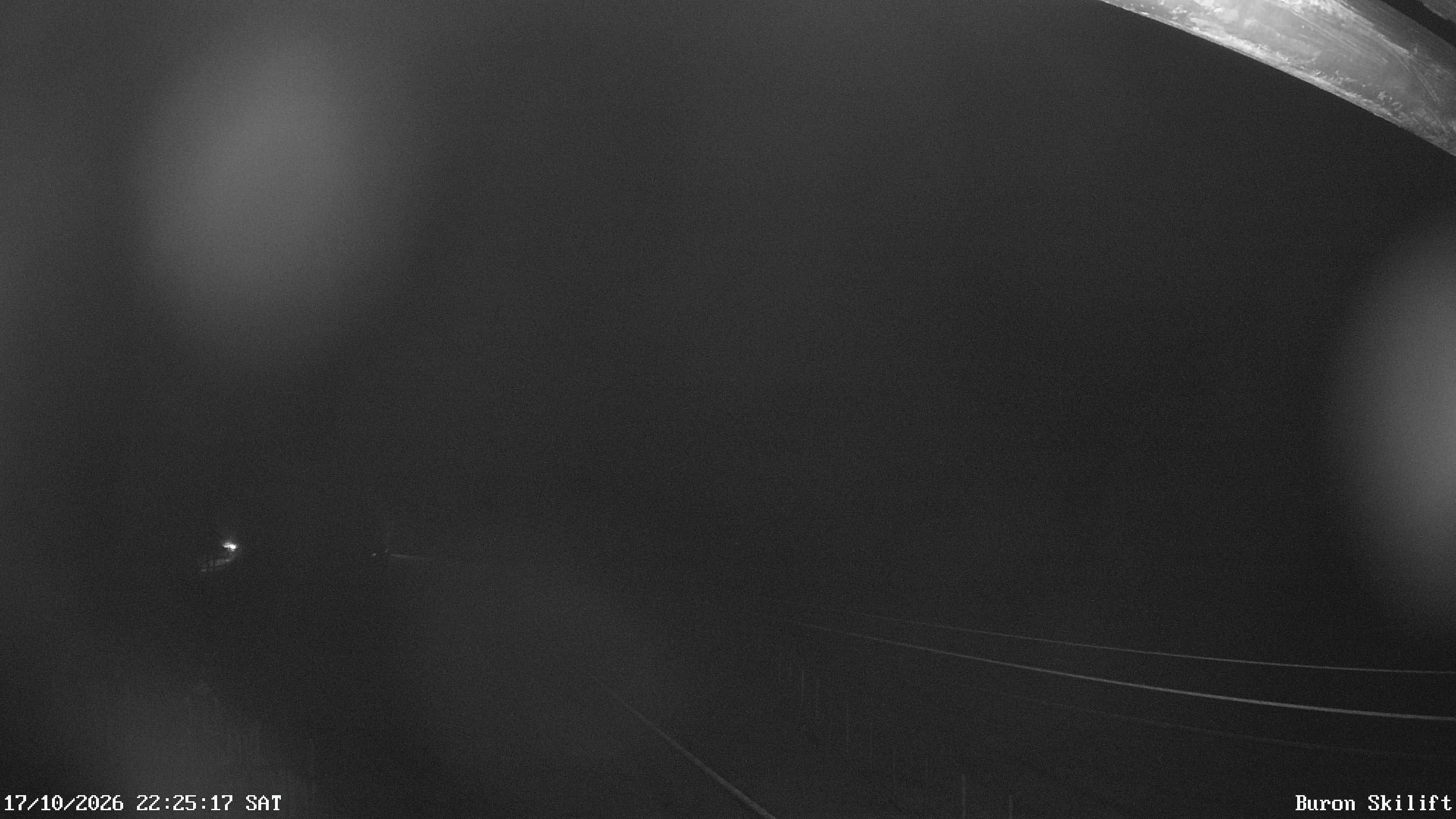 Archiv Foto Webcam Blick von der Talstation des Schlepplifts Buron auf den Lift und die Piste