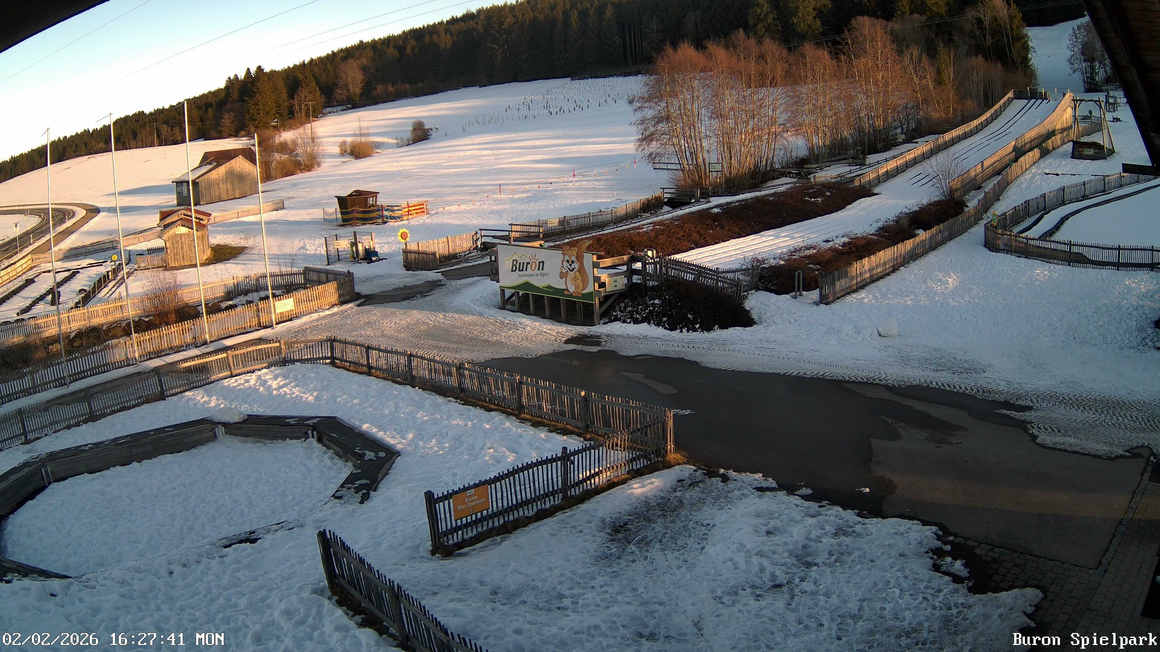 Archiv Foto Webcam Fernsicht auf den Gasthof Buron Stadl im Tal