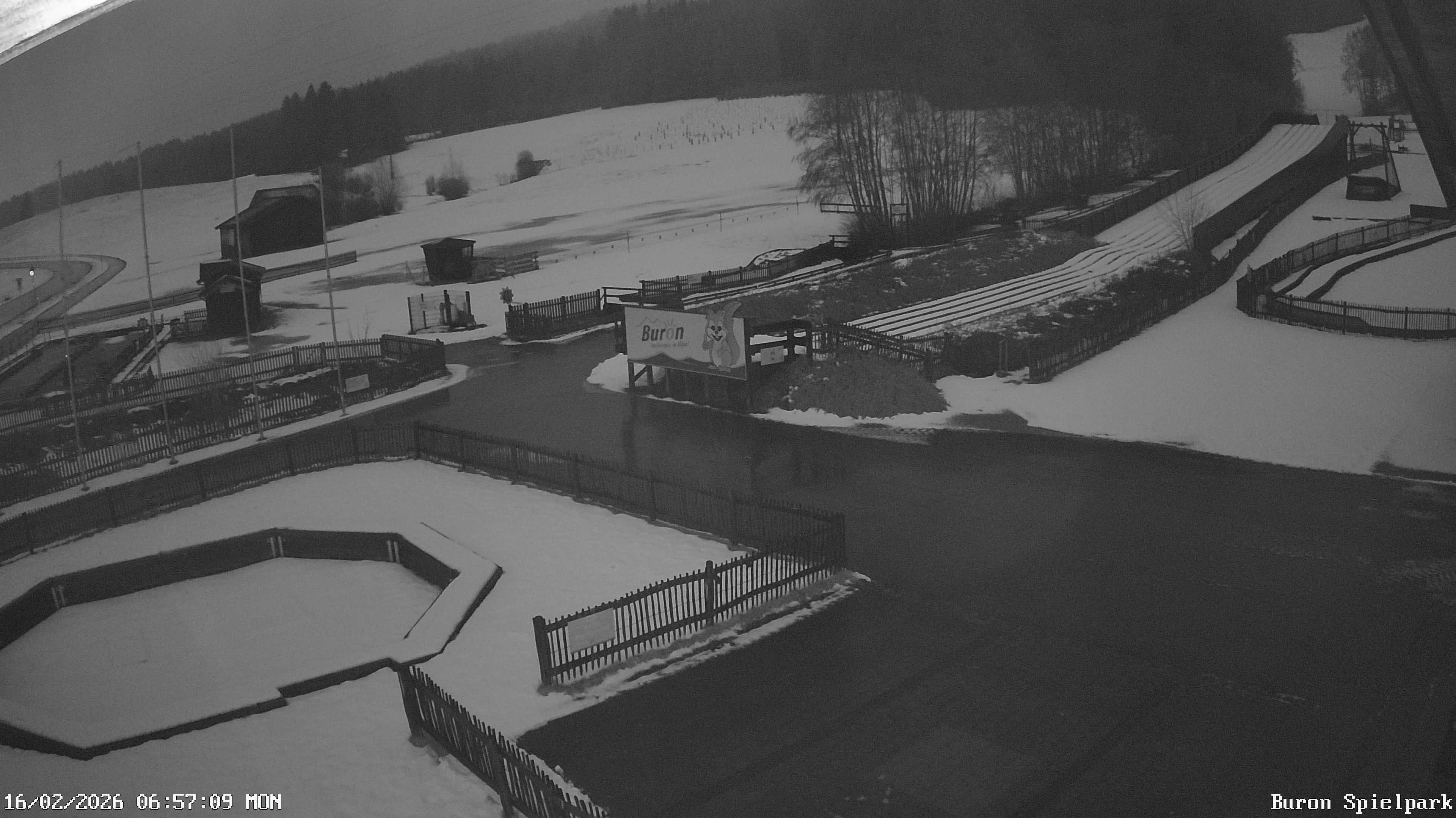 Archiv Foto Webcam Fernsicht auf den Gasthof Buron Stadl im Tal