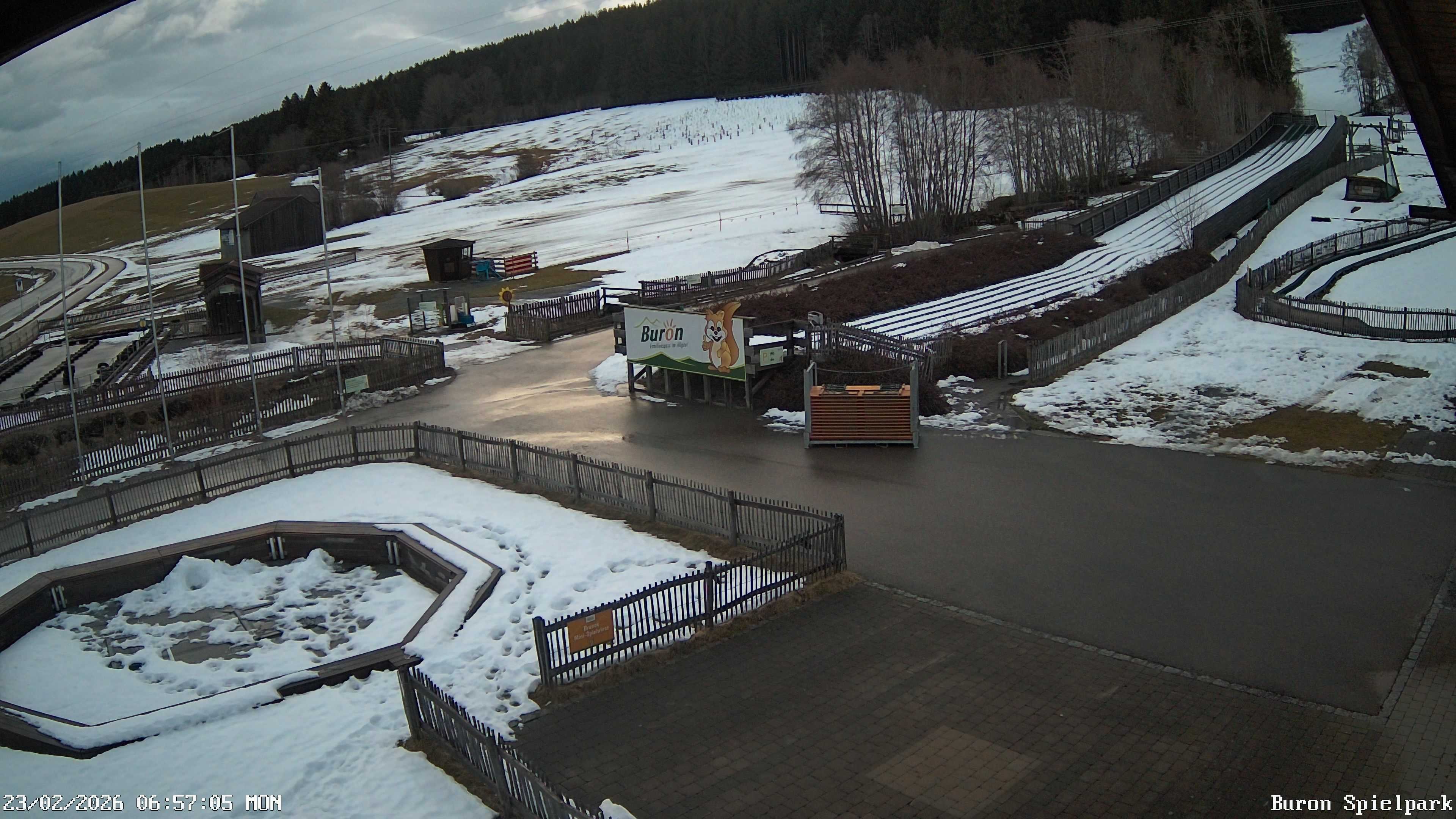Archiv Foto Webcam Fernsicht auf den Gasthof Buron Stadl im Tal
