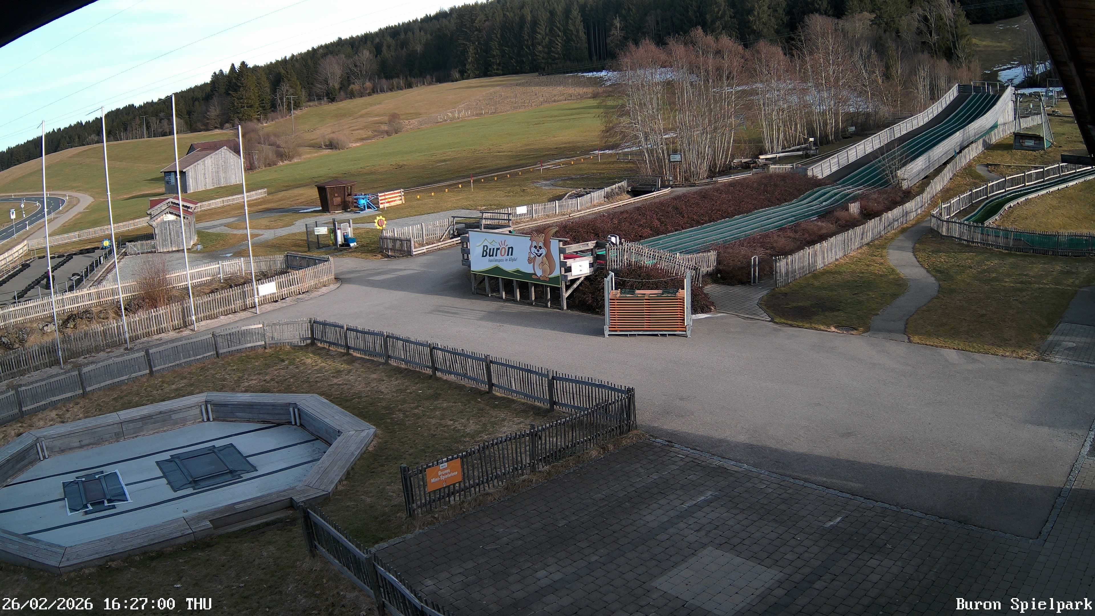 Archived image Webcam with the view of the Alpine restaurant Buron Stadl