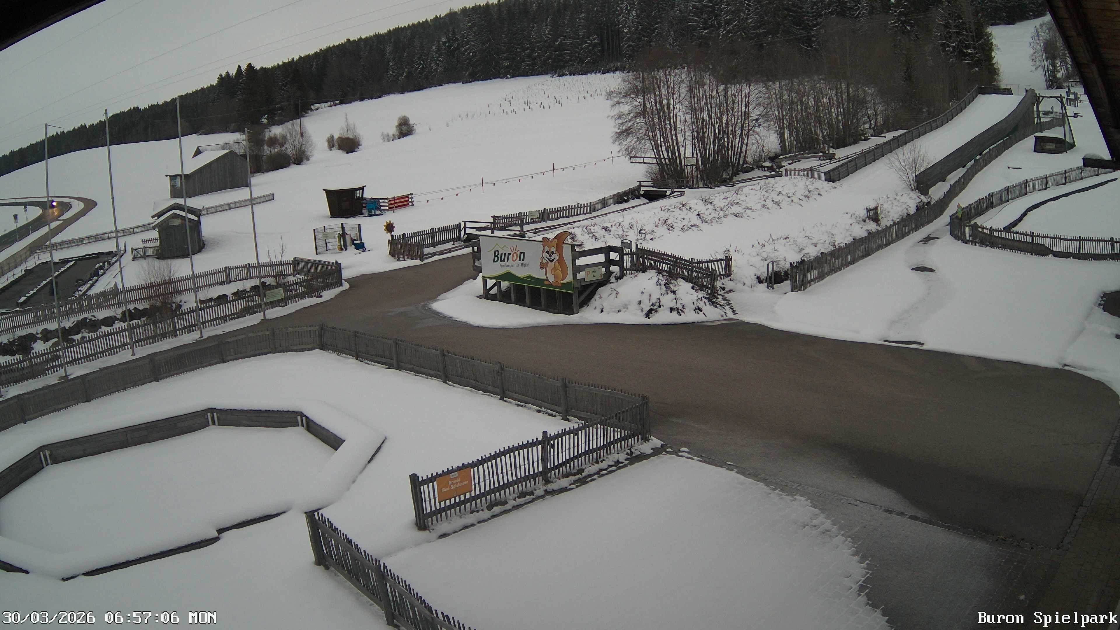 Archived image Webcam with the view of the Alpine restaurant Buron Stadl