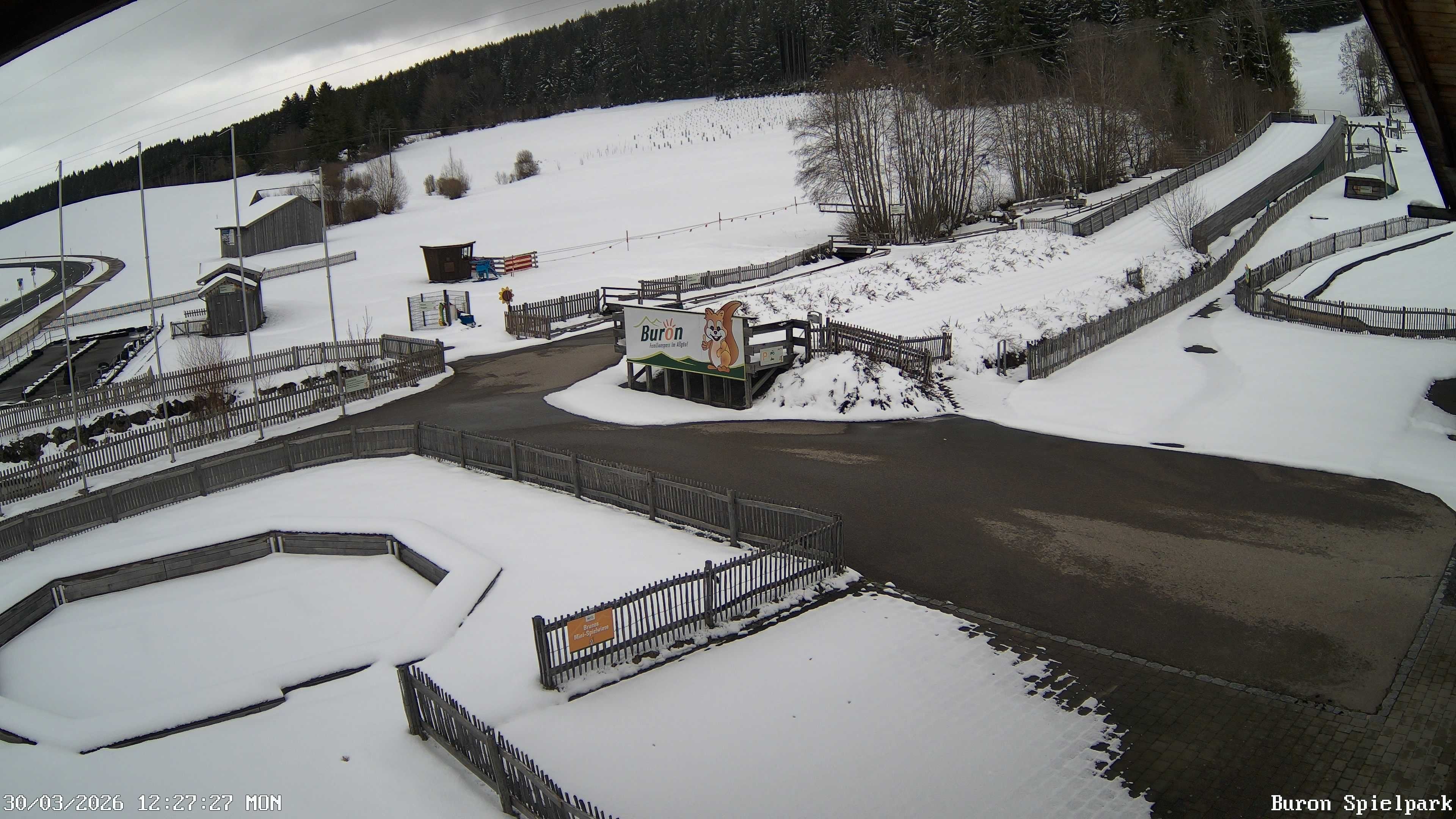Archived image Webcam with the view of the Alpine restaurant Buron Stadl