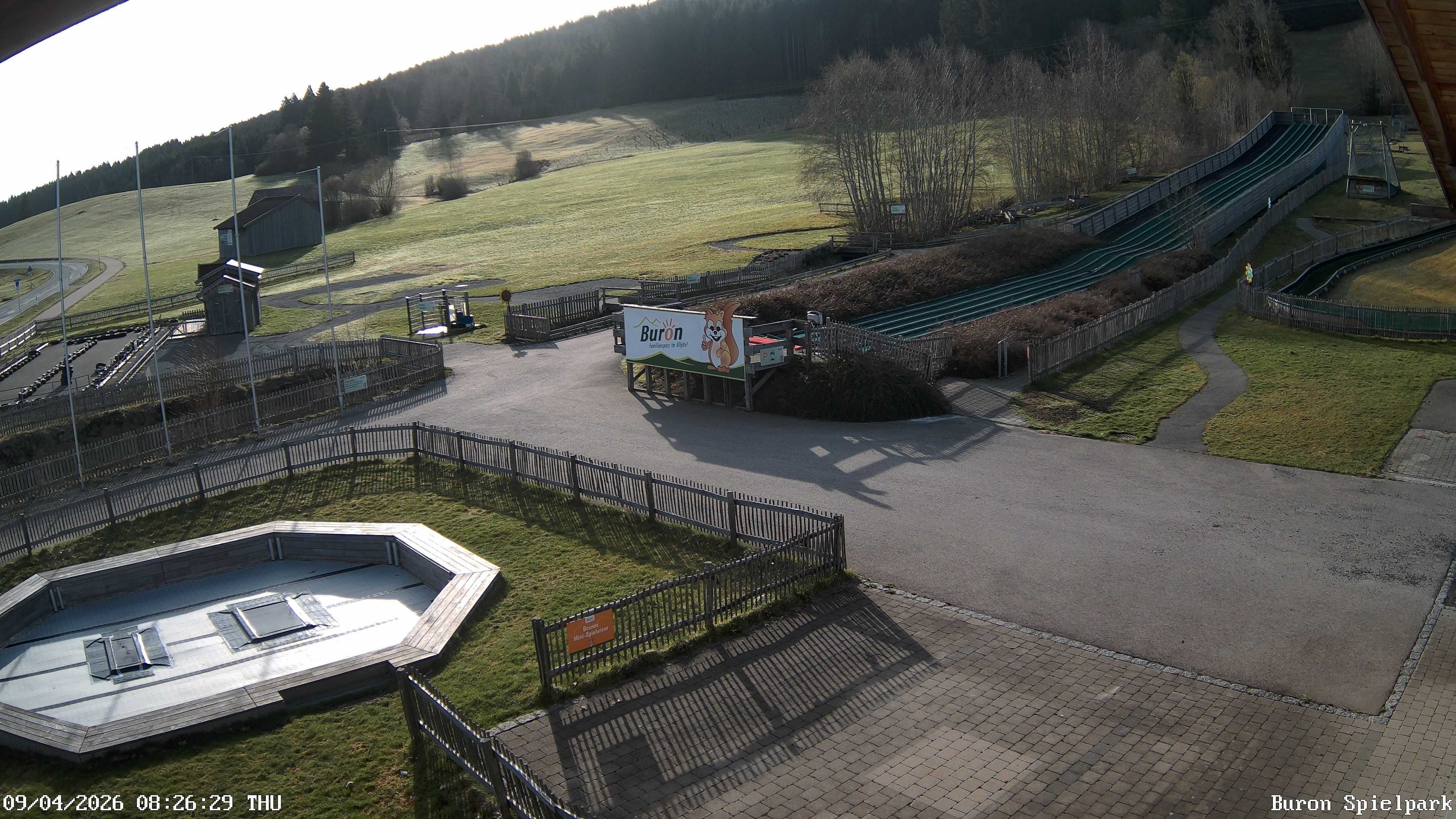 Archived image Webcam with the view of the Alpine restaurant Buron Stadl