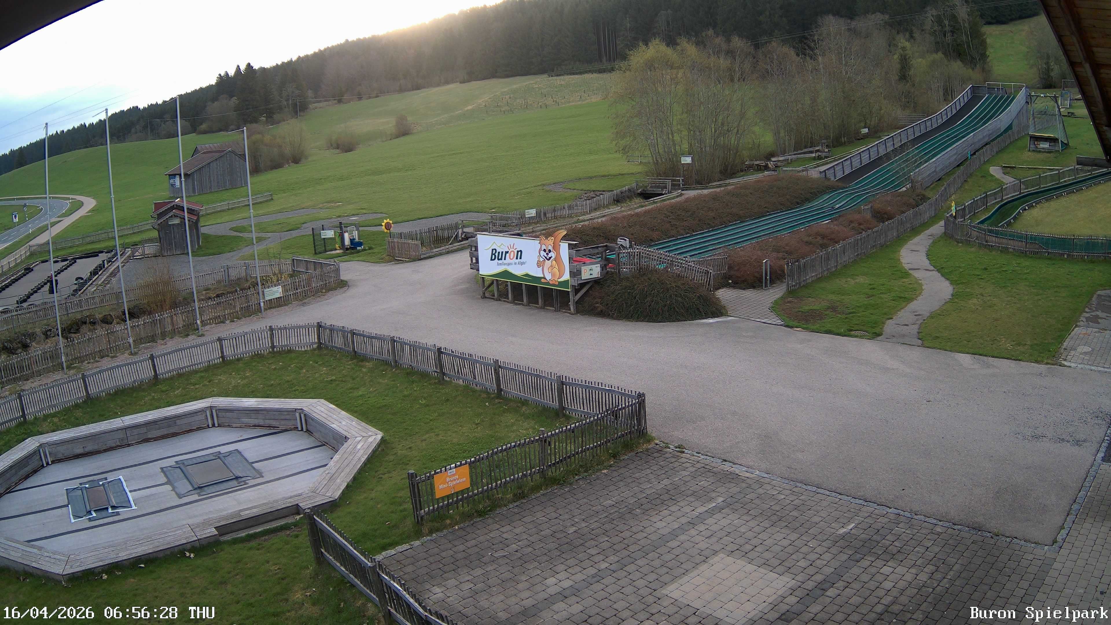 Archiv Foto Webcam Fernsicht auf den Gasthof Buron Stadl im Tal