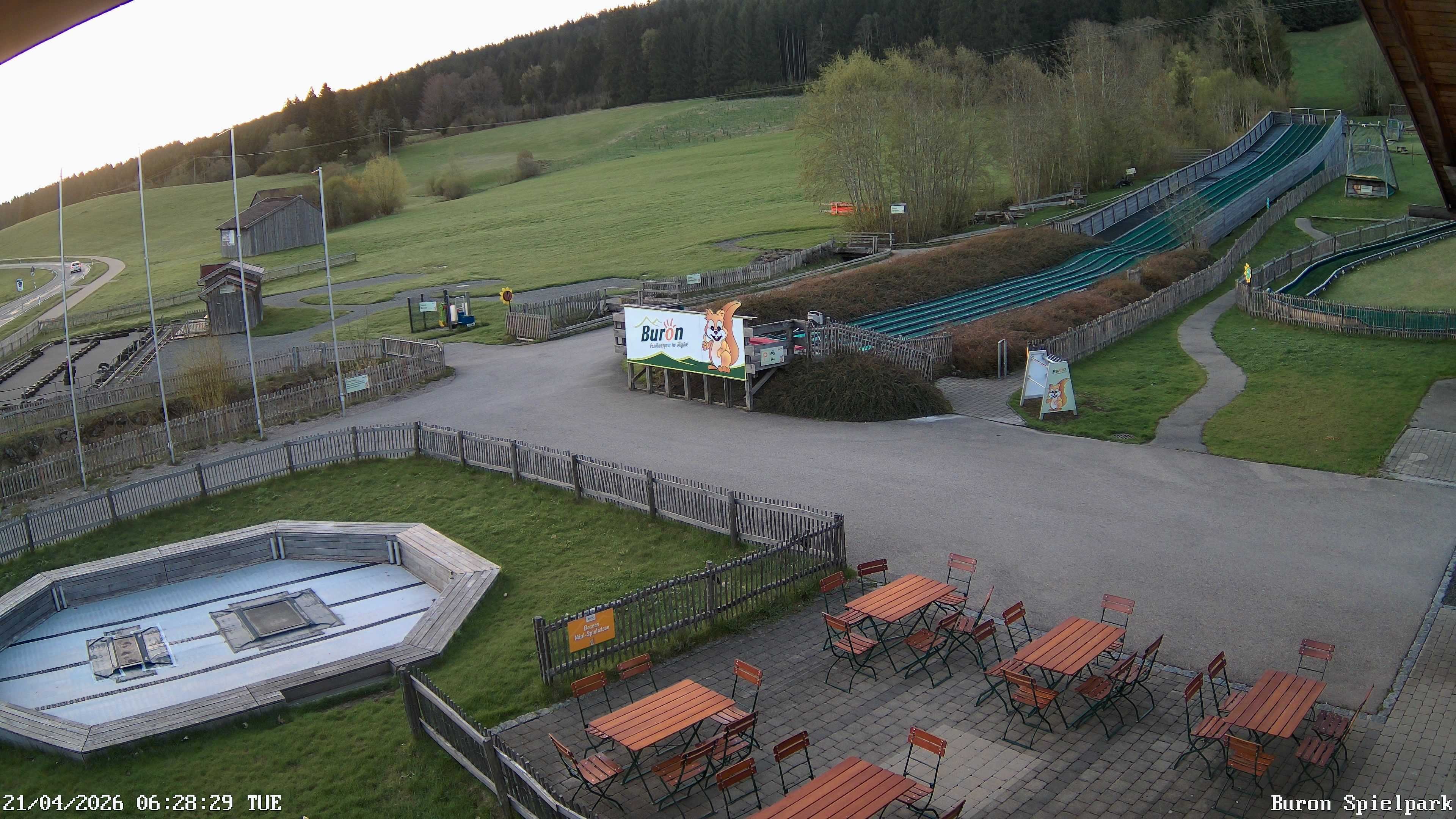 Archiv Foto Webcam Fernsicht auf den Gasthof Buron Stadl im Tal