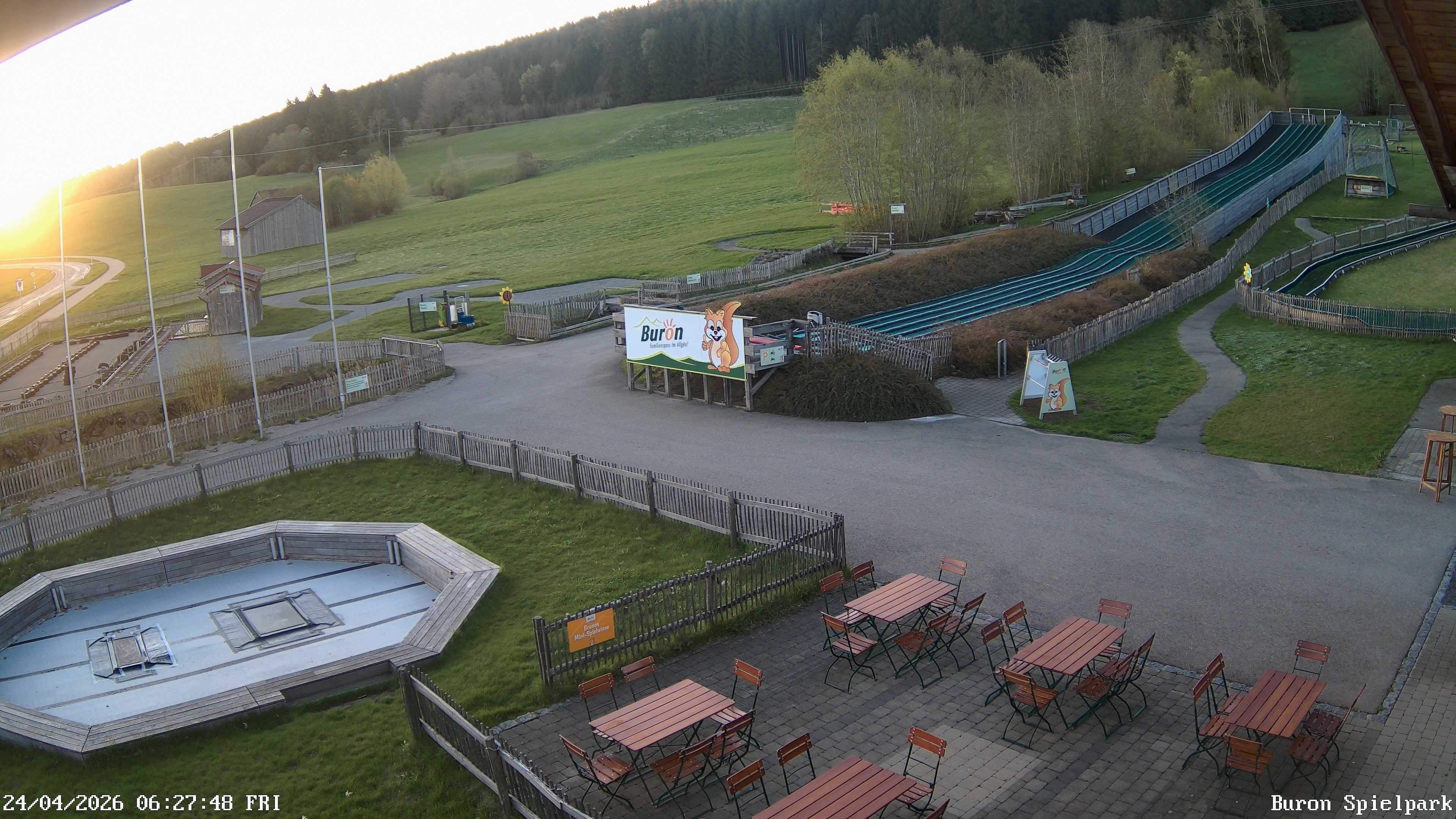 Archiv Foto Webcam Fernsicht auf den Gasthof Buron Stadl im Tal