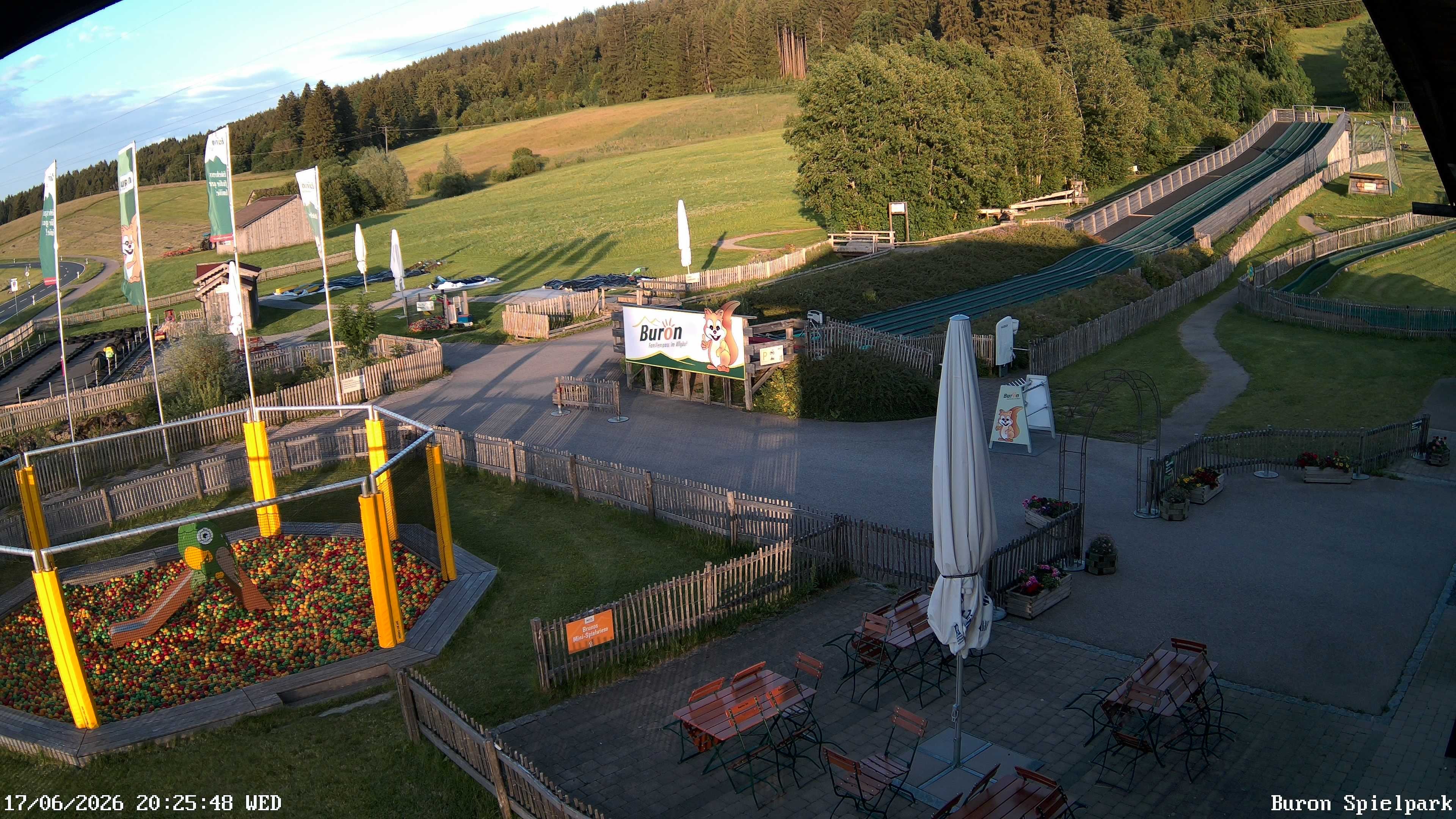 Archiv Foto Webcam Fernsicht auf den Gasthof Buron Stadl im Tal