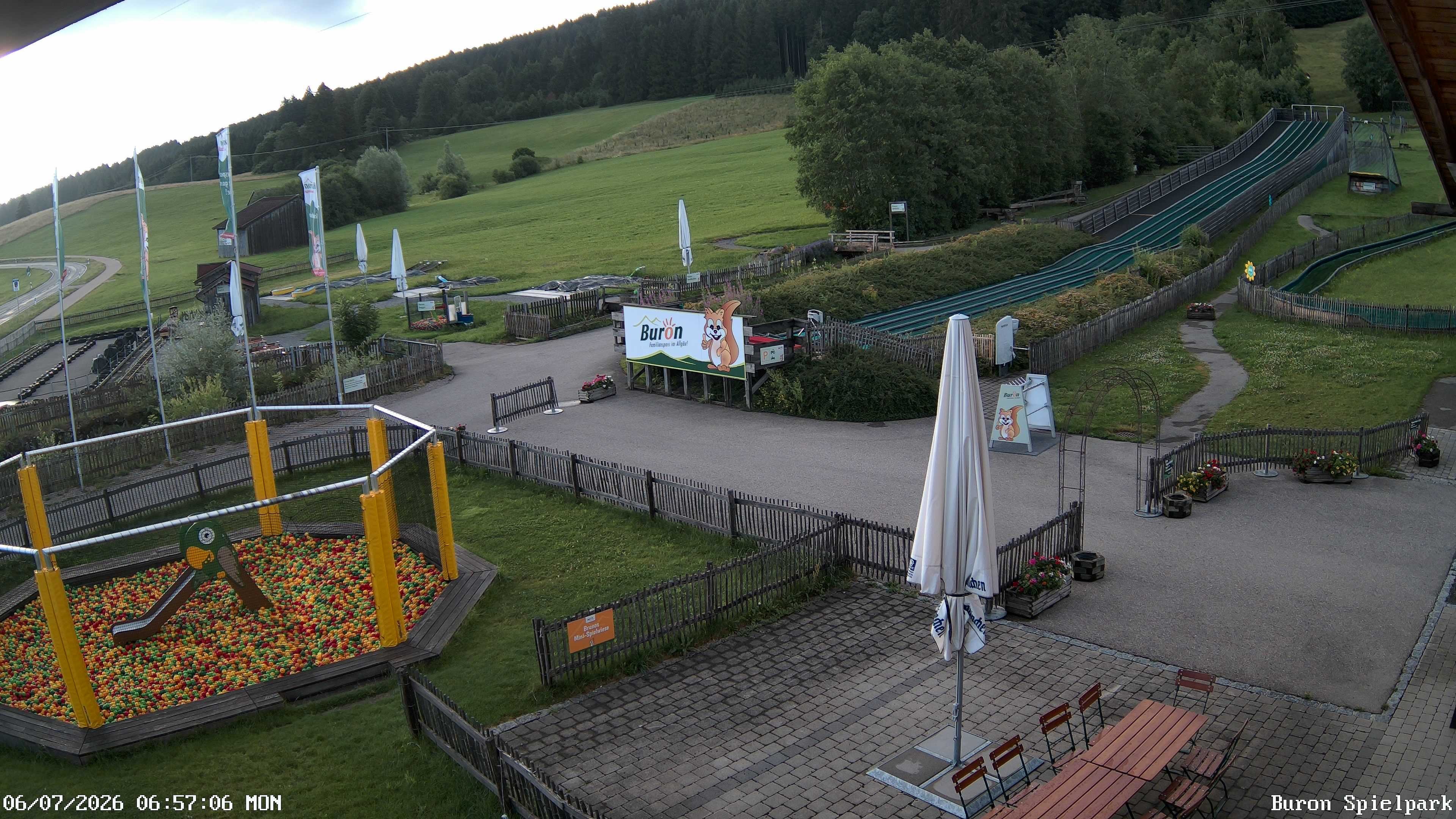 Archiv Foto Webcam Fernsicht auf den Gasthof Buron Stadl im Tal