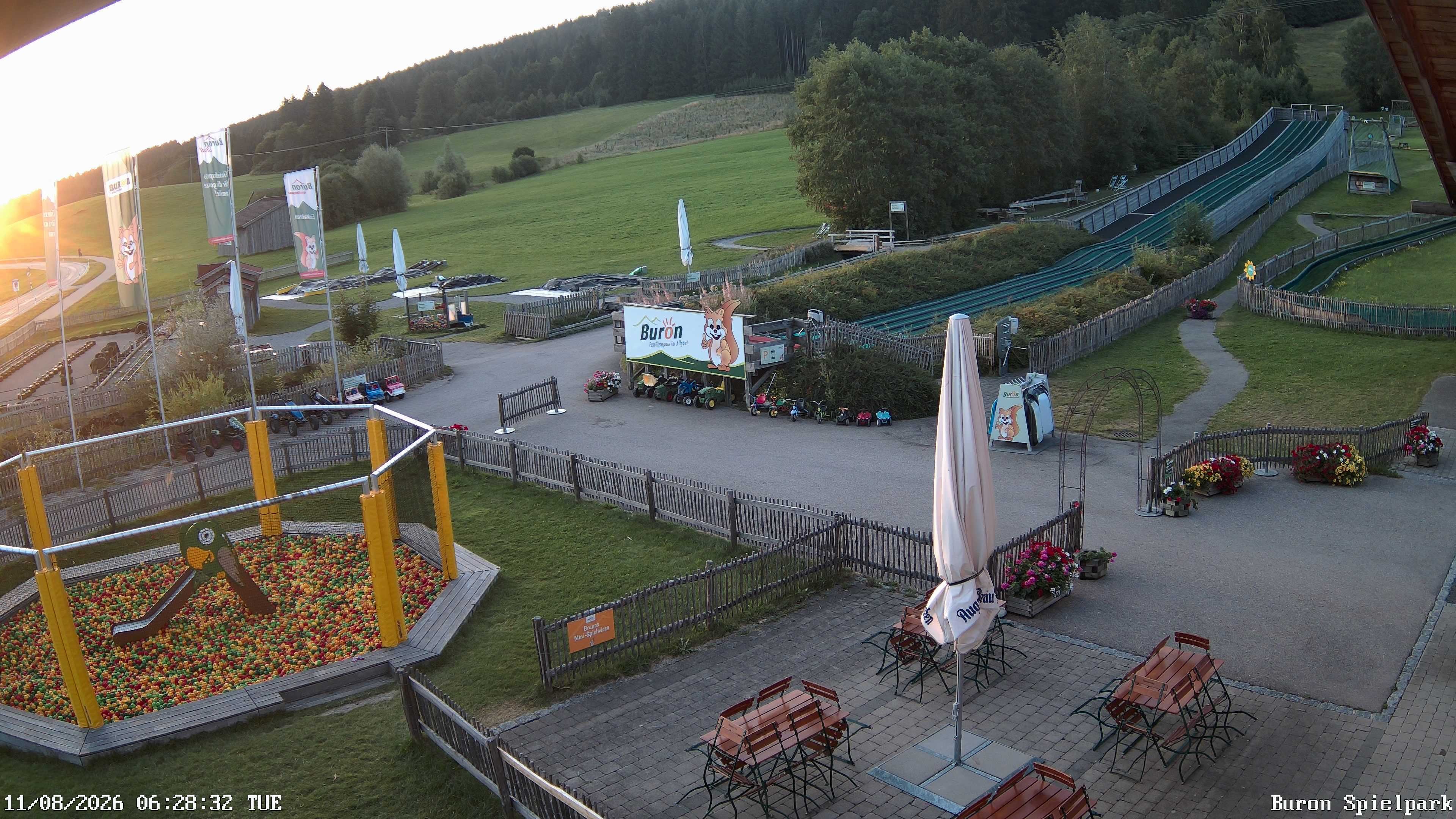 Archiv Foto Webcam Fernsicht auf den Gasthof Buron Stadl im Tal