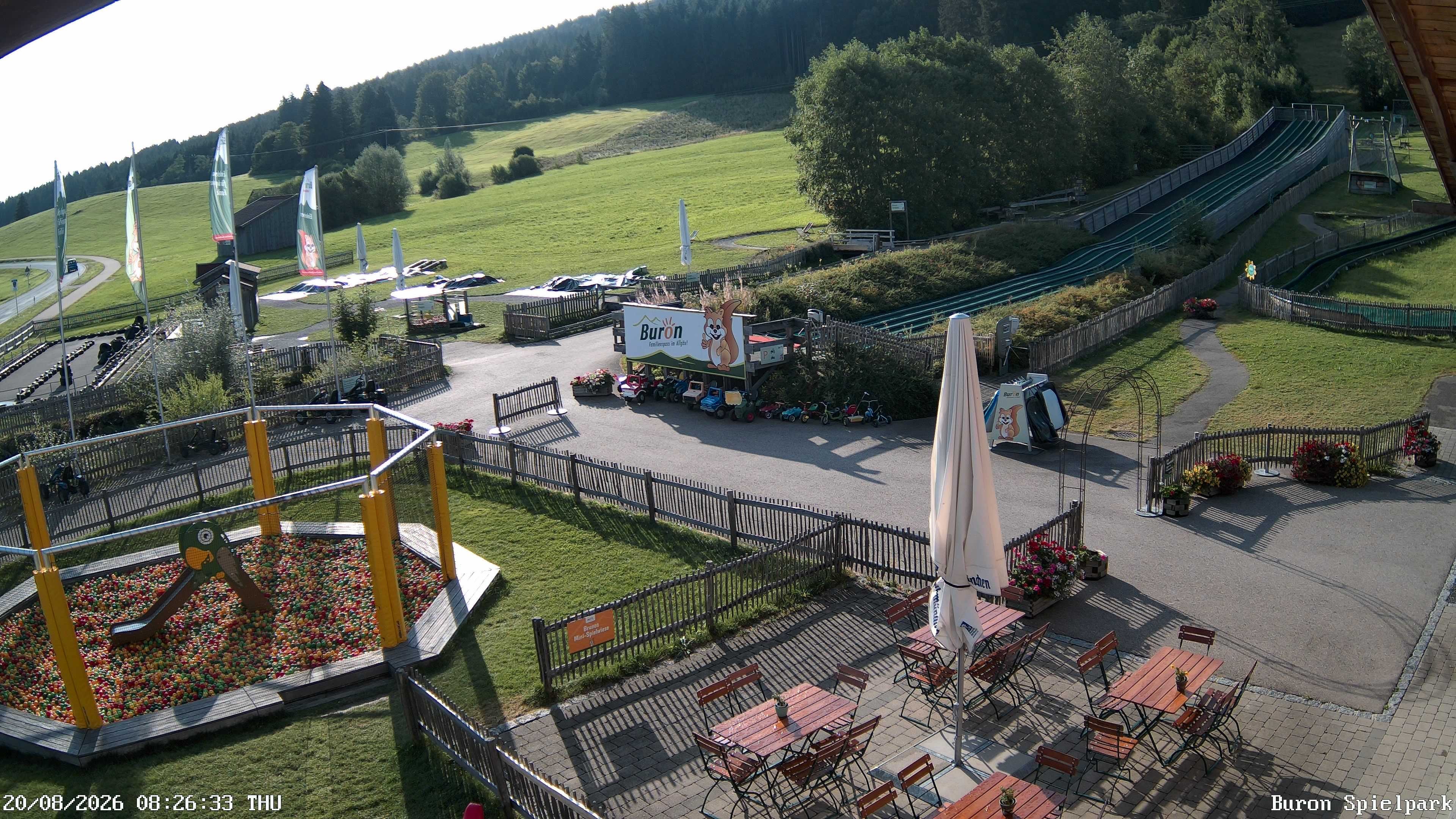 Archived image Webcam with the view of the Alpine restaurant Buron Stadl