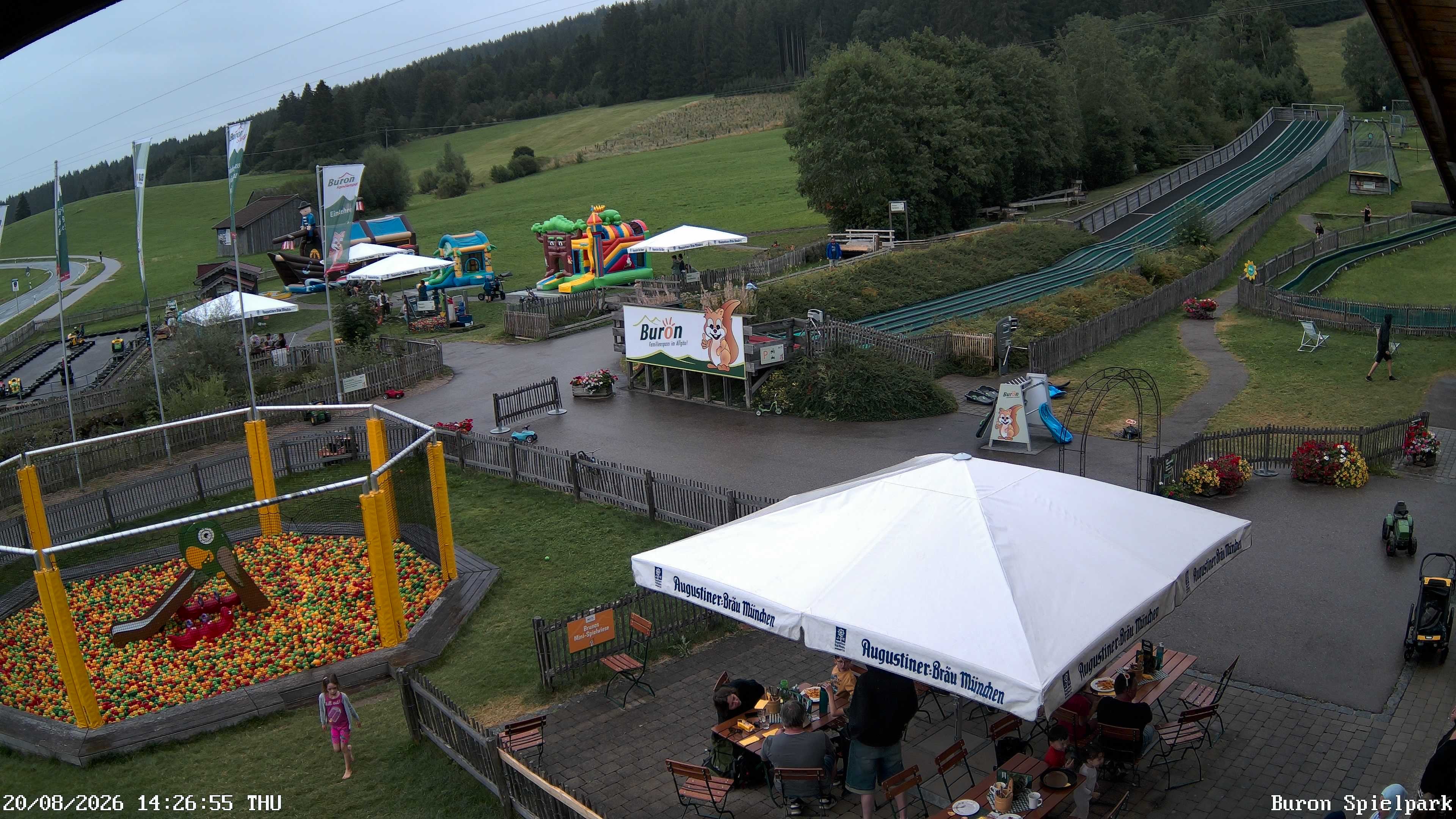 Archived image Webcam with the view of the Alpine restaurant Buron Stadl