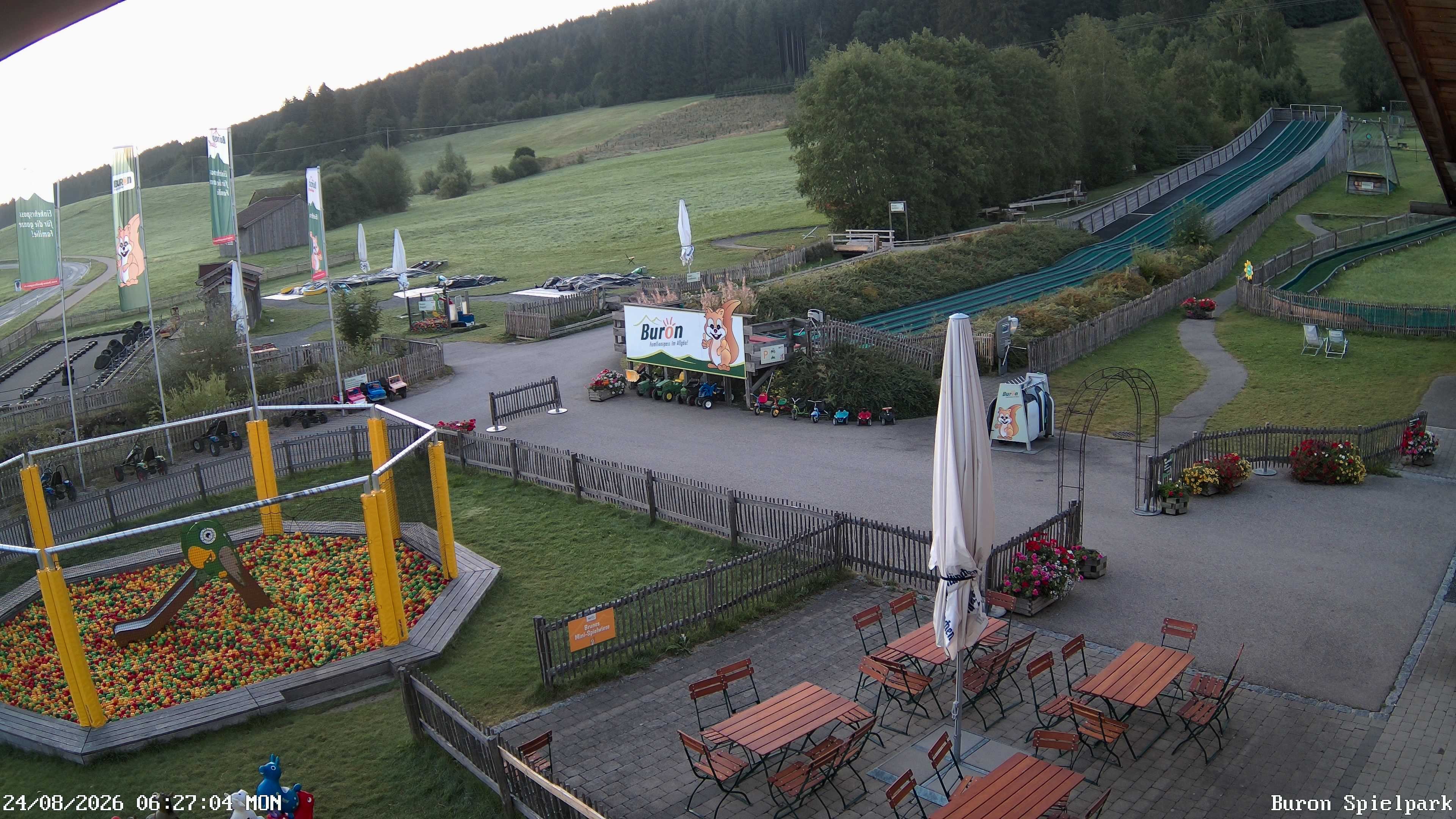 Archiv Foto Webcam Fernsicht auf den Gasthof Buron Stadl im Tal