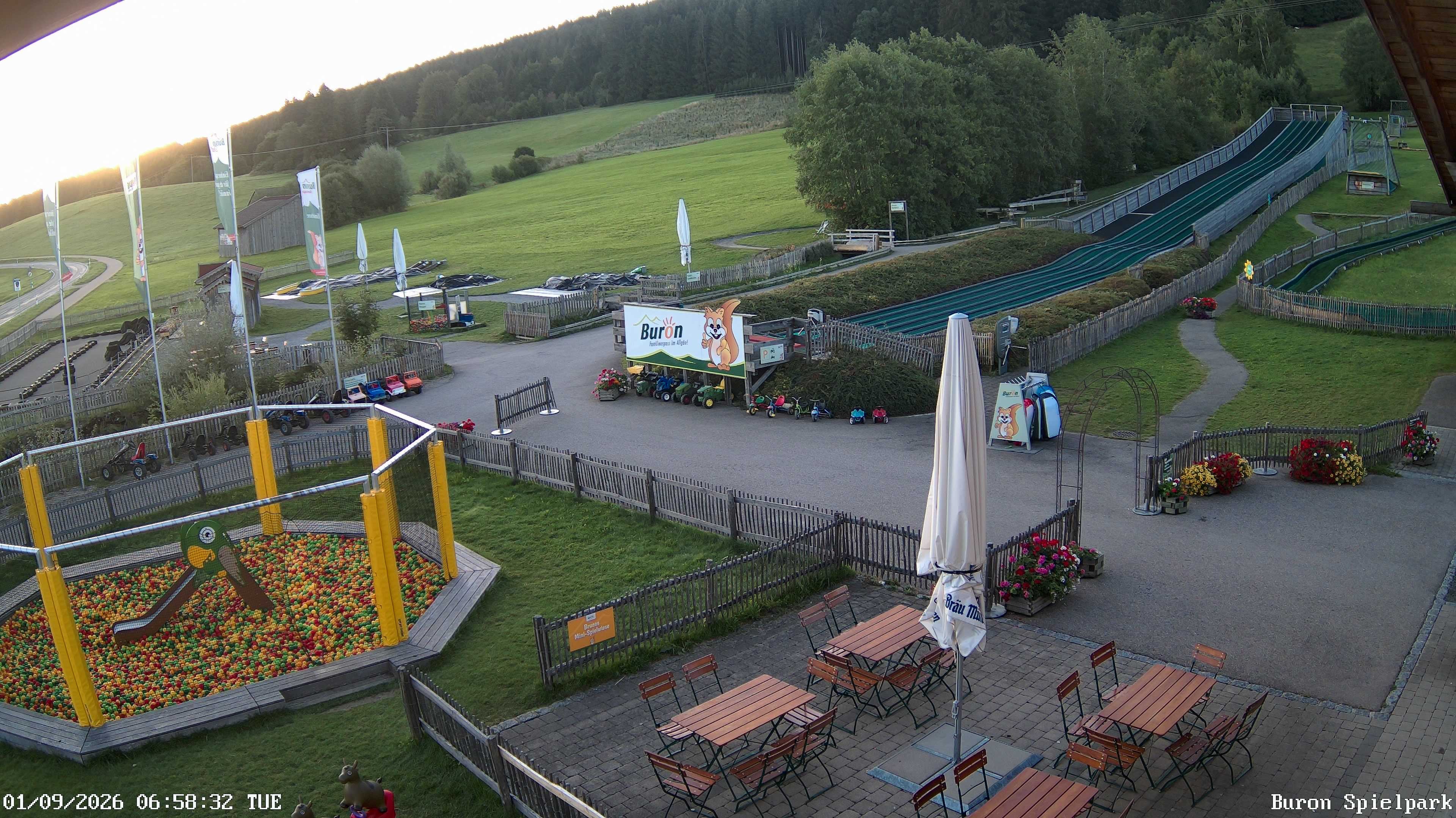 Archiv Foto Webcam Fernsicht auf den Gasthof Buron Stadl im Tal