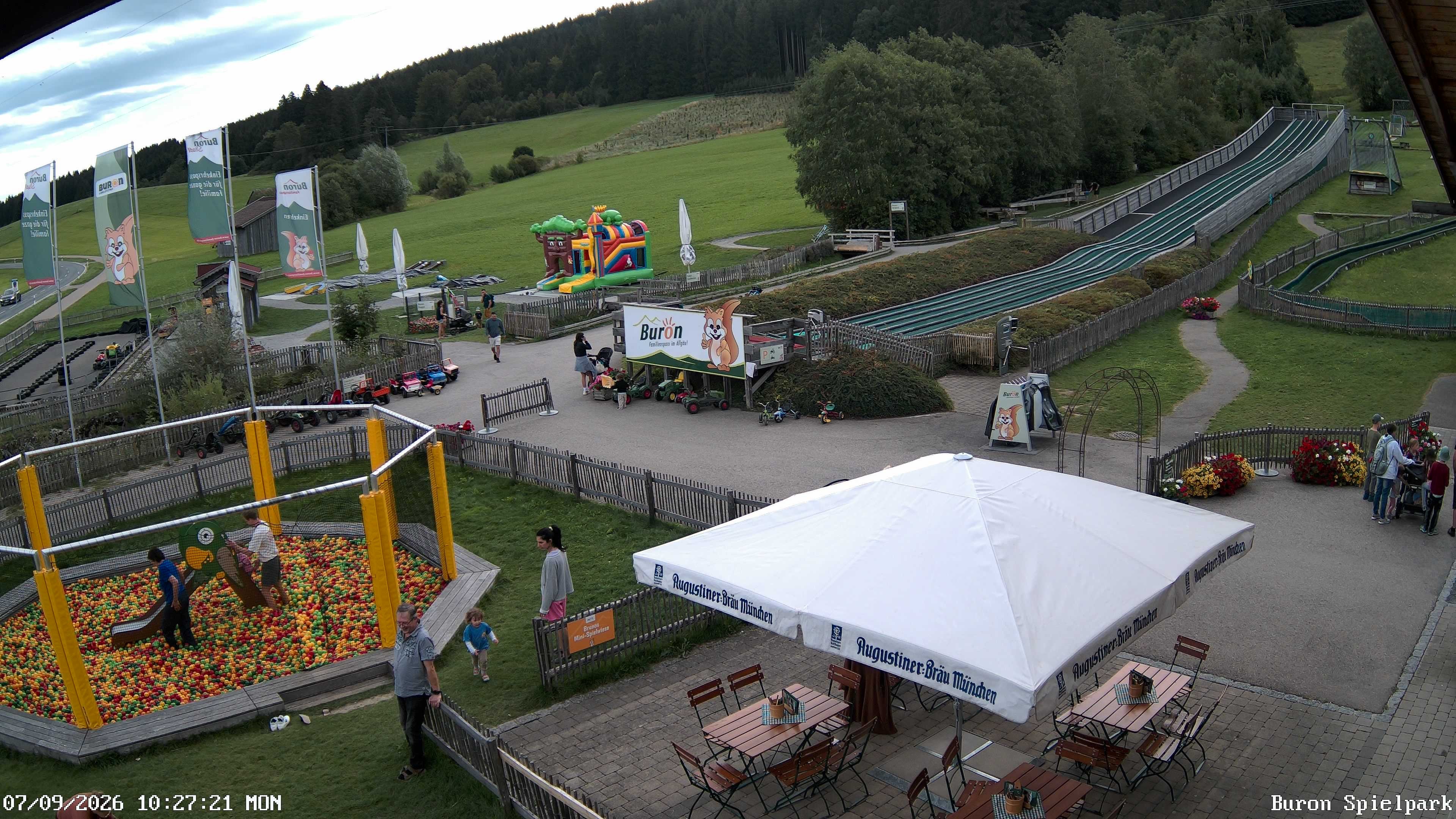 Archiv Foto Webcam Fernsicht auf den Gasthof Buron Stadl im Tal