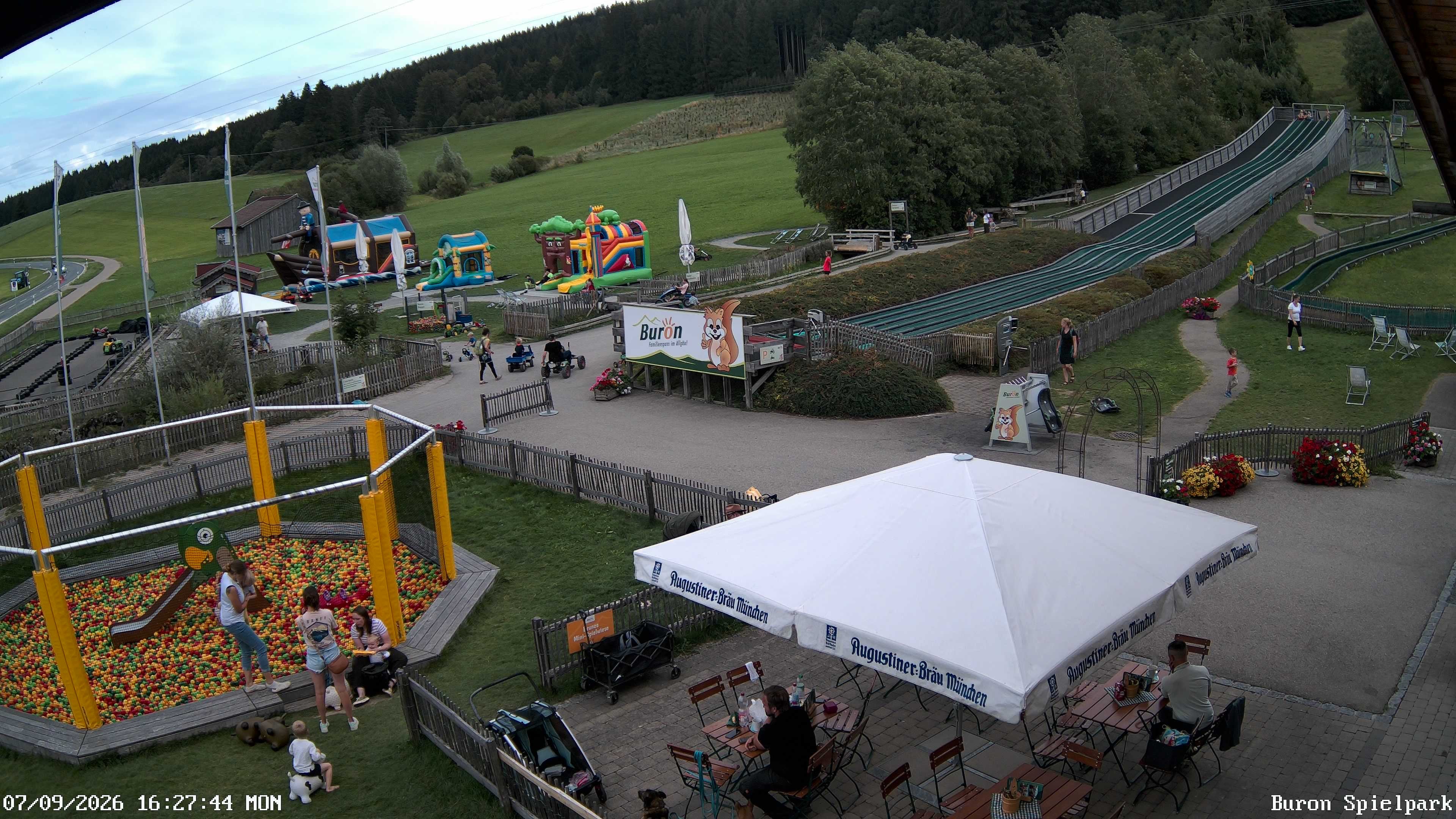 Archiv Foto Webcam Fernsicht auf den Gasthof Buron Stadl im Tal