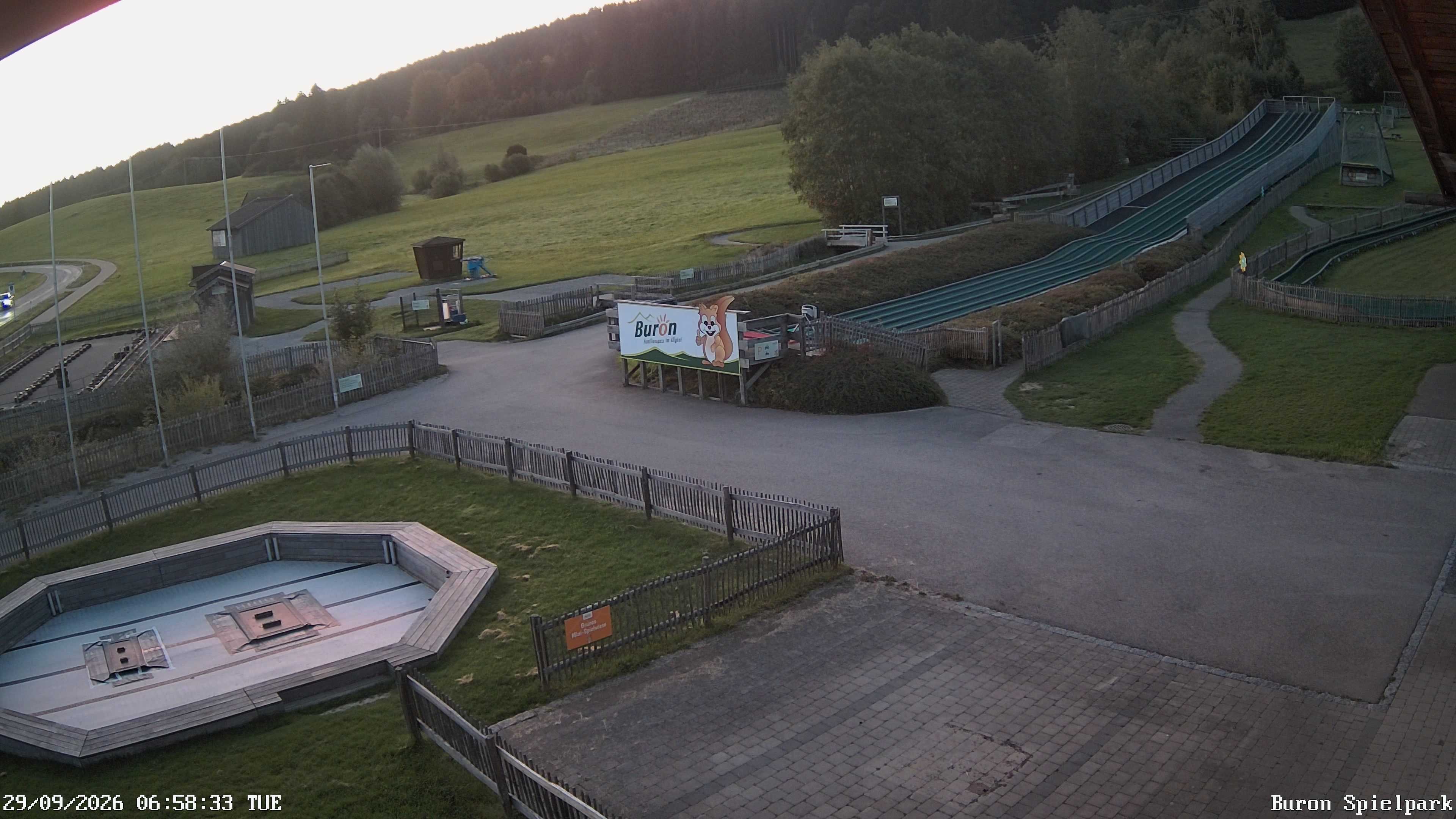 Archiv Foto Webcam Fernsicht auf den Gasthof Buron Stadl im Tal