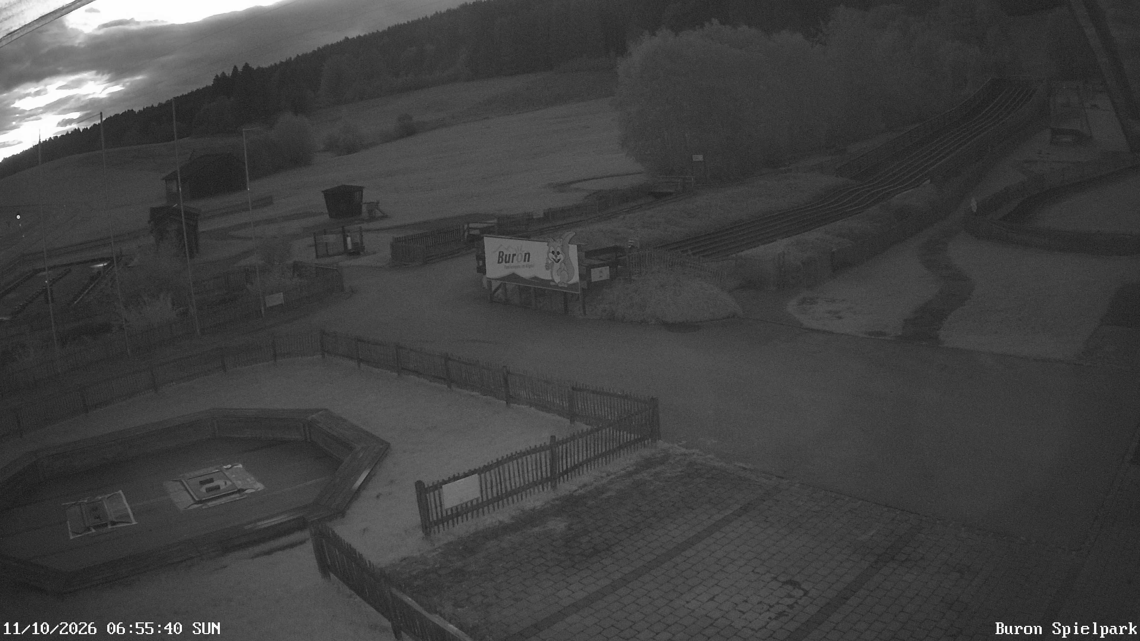 Archived image Webcam with the view of the Alpine restaurant Buron Stadl
