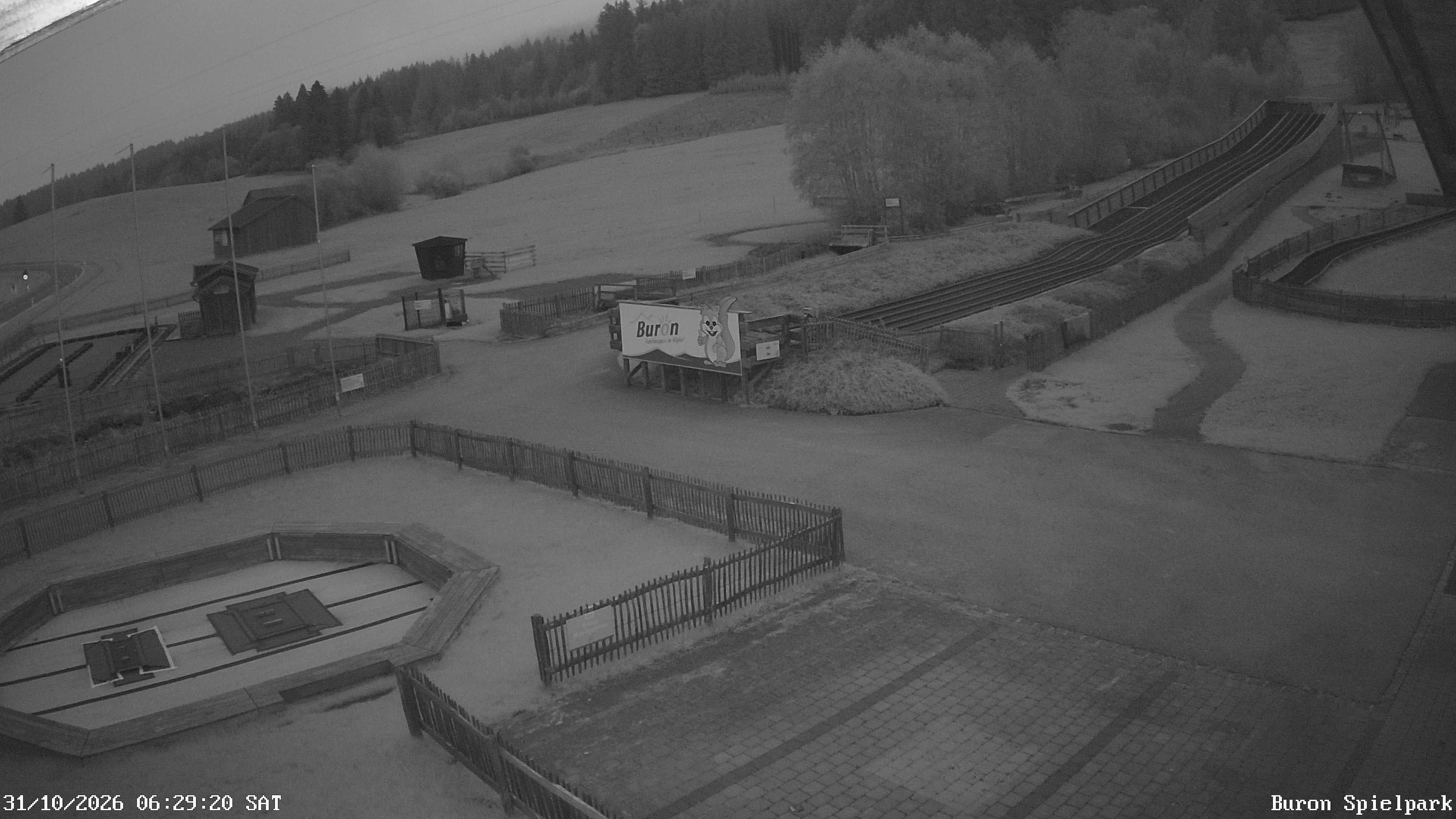 Archived image Webcam with the view of the Alpine restaurant Buron Stadl