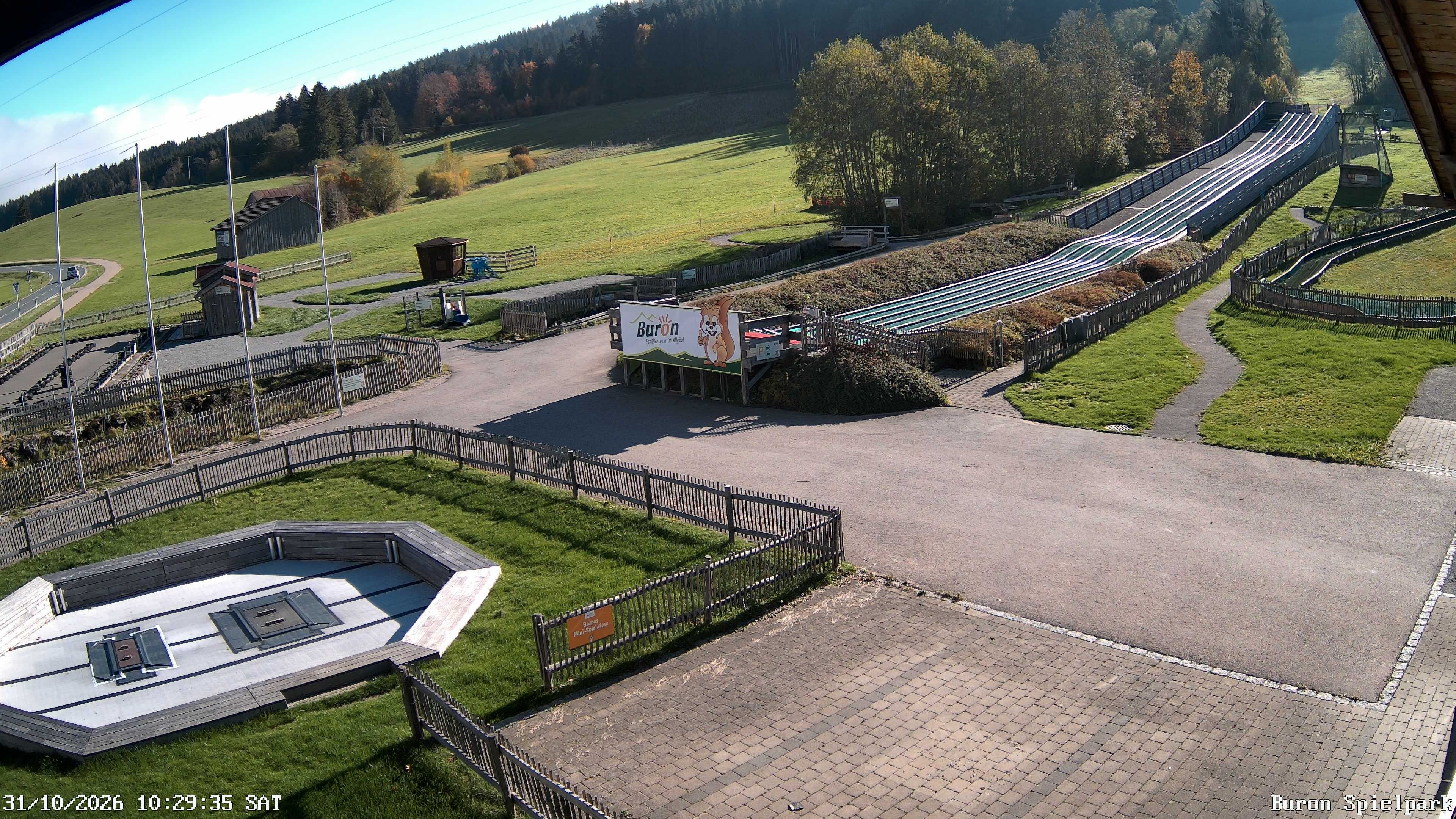 Archived image Webcam with the view of the Alpine restaurant Buron Stadl