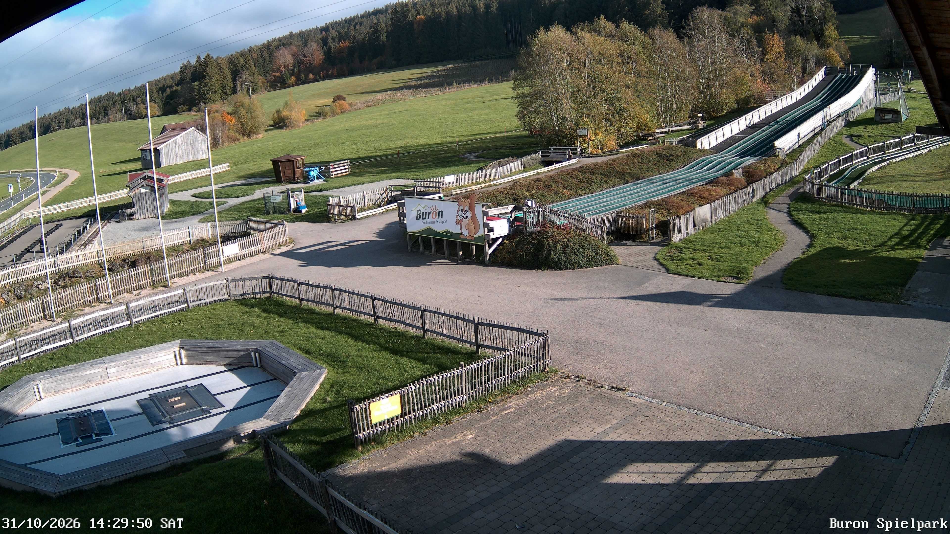 Archived image Webcam with the view of the Alpine restaurant Buron Stadl