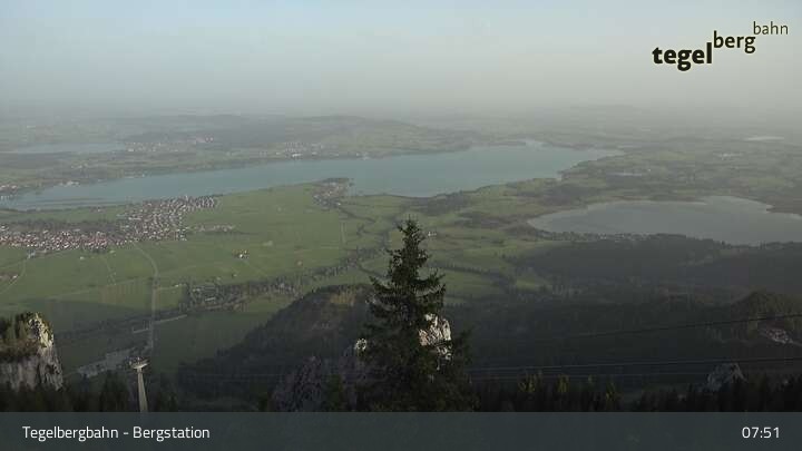 Archived image Webcam Distant view of the mountain station Tegelberg