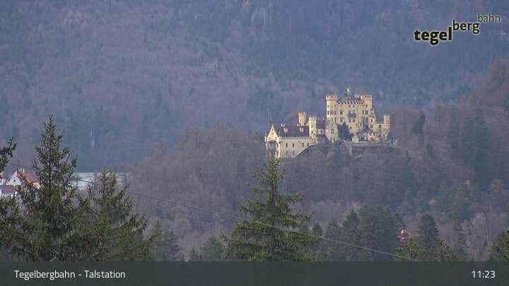 Archived image Webcam base station of the "Tegelberg" (800 m)