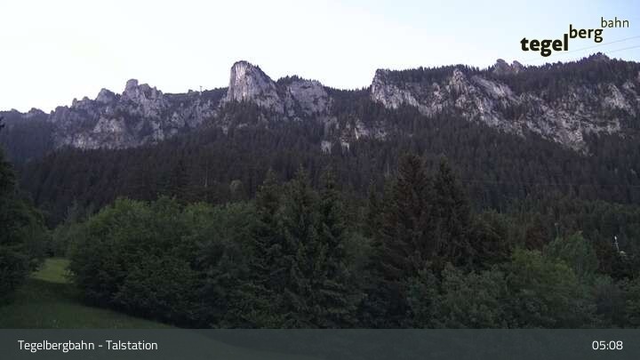 Archived image Webcam base station of the "Tegelberg" (800 m)