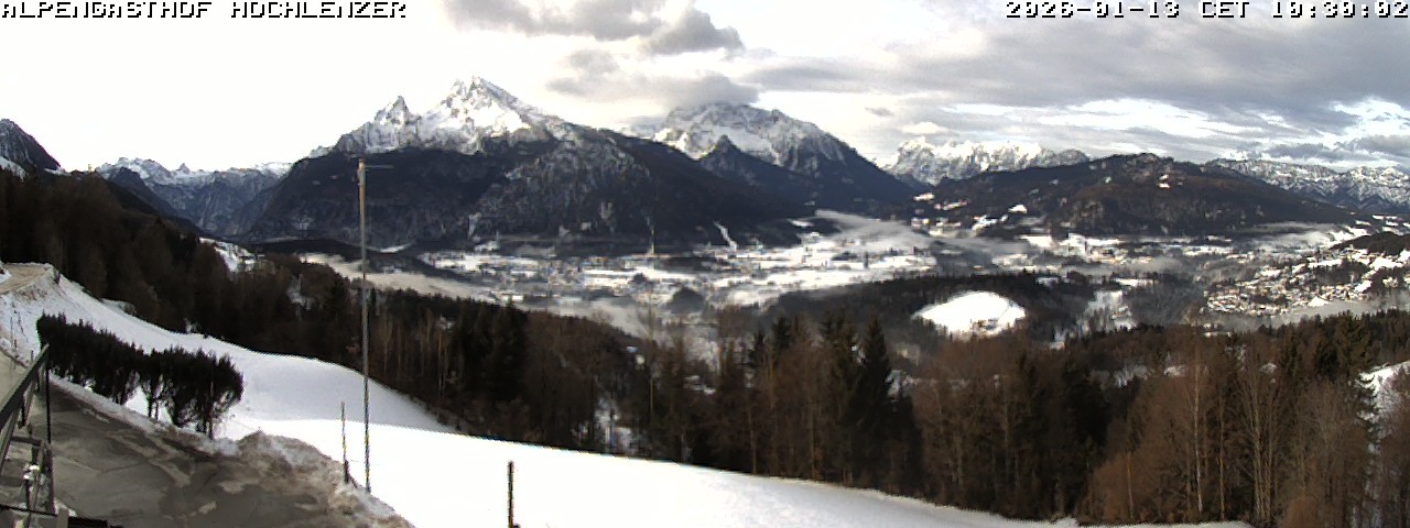 Archived image Webcam Schönau am Königssee - View Mountain Hut Hochlenzer