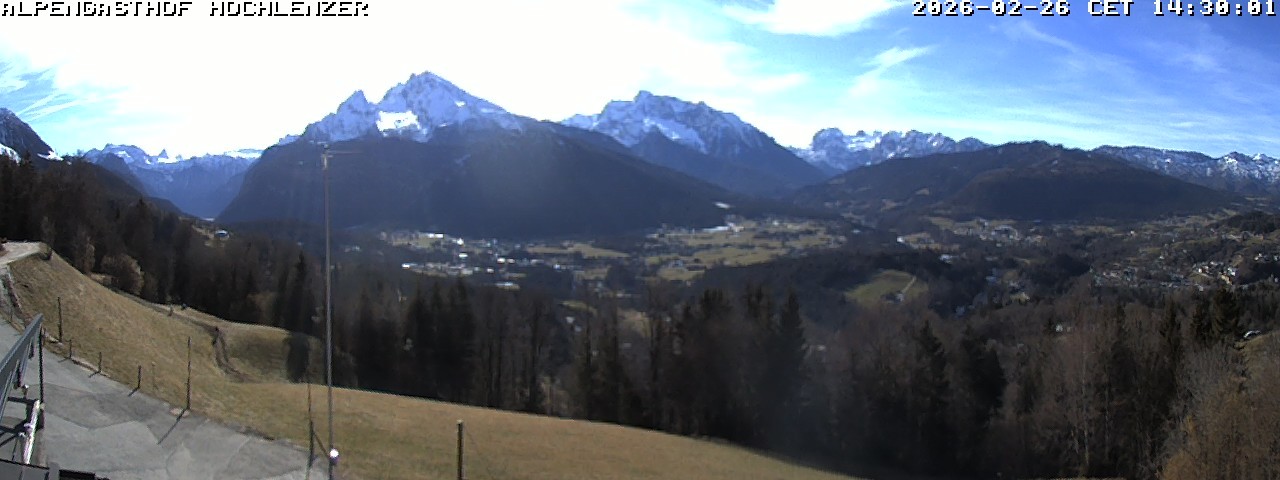 Archived image Webcam Schönau am Königssee - View Mountain Hut Hochlenzer