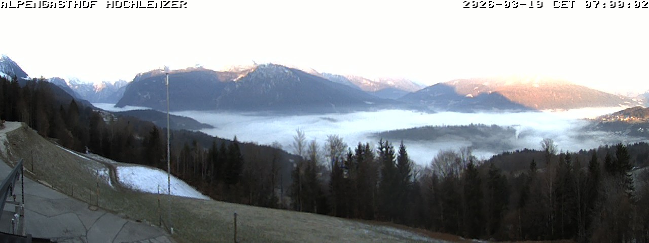 Archived image Webcam Schönau am Königssee - View Mountain Hut Hochlenzer