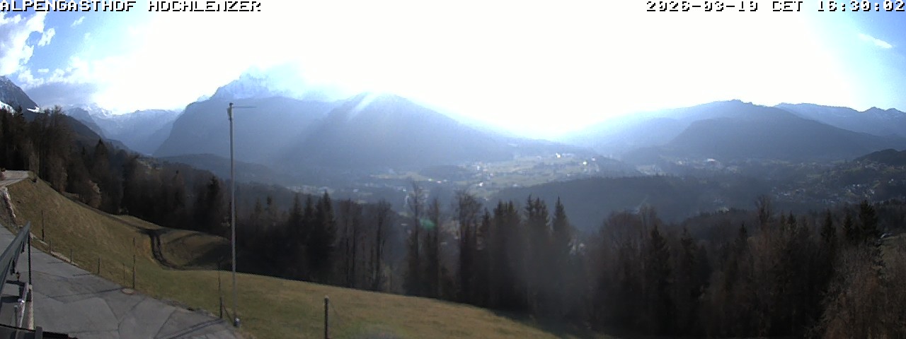 Archived image Webcam Schönau am Königssee - View Mountain Hut Hochlenzer