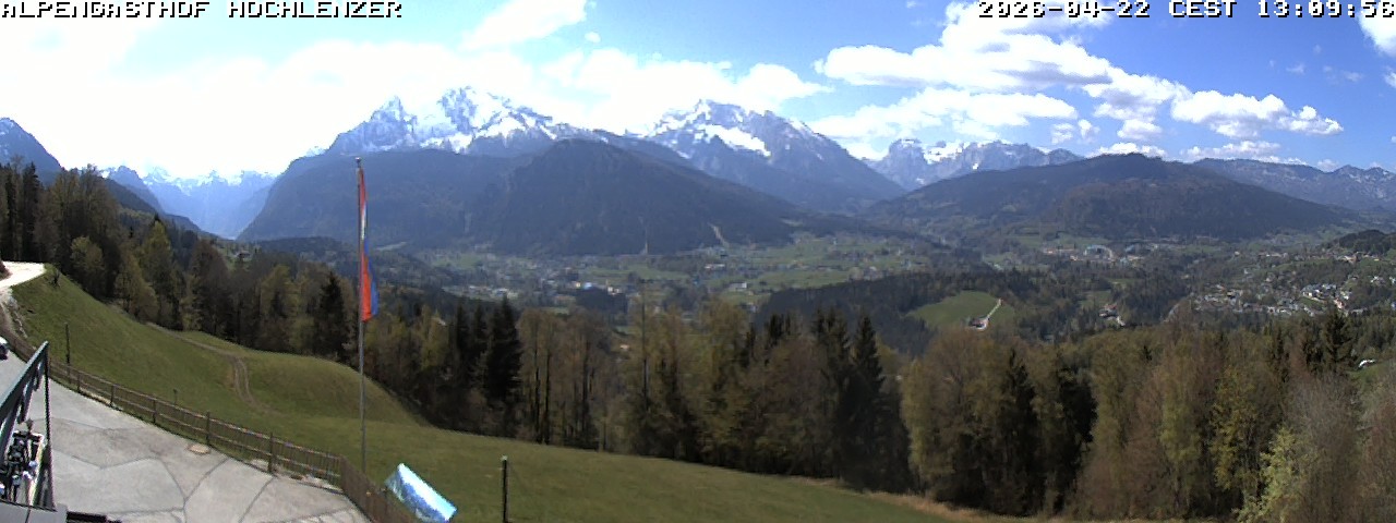 Archived image Webcam Schönau am Königssee - View Mountain Hut Hochlenzer