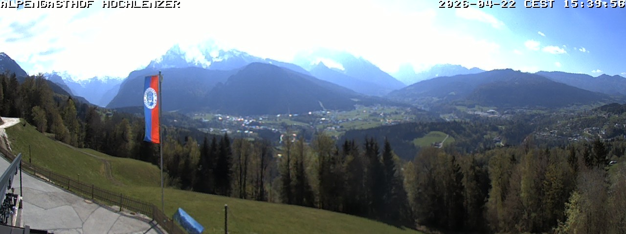 Archived image Webcam Schönau am Königssee - View Mountain Hut Hochlenzer