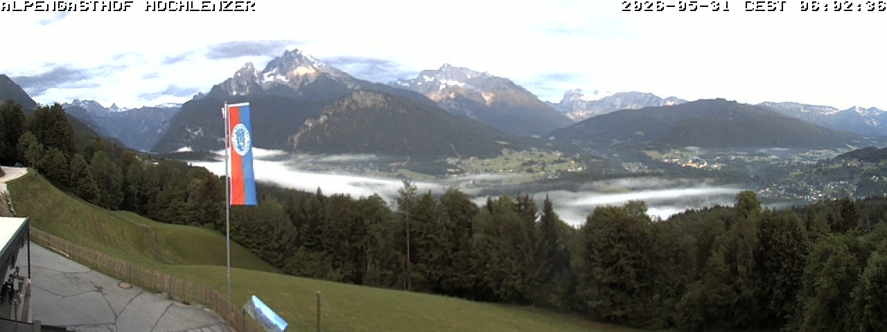 Archived image Webcam Schönau am Königssee - View Mountain Hut Hochlenzer