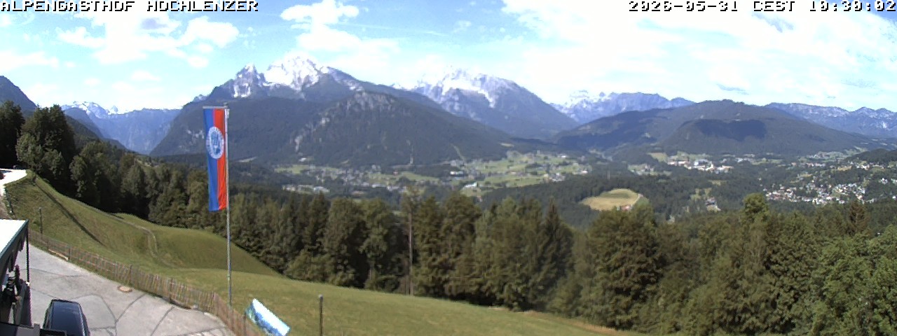 Archived image Webcam Schönau am Königssee - View Mountain Hut Hochlenzer