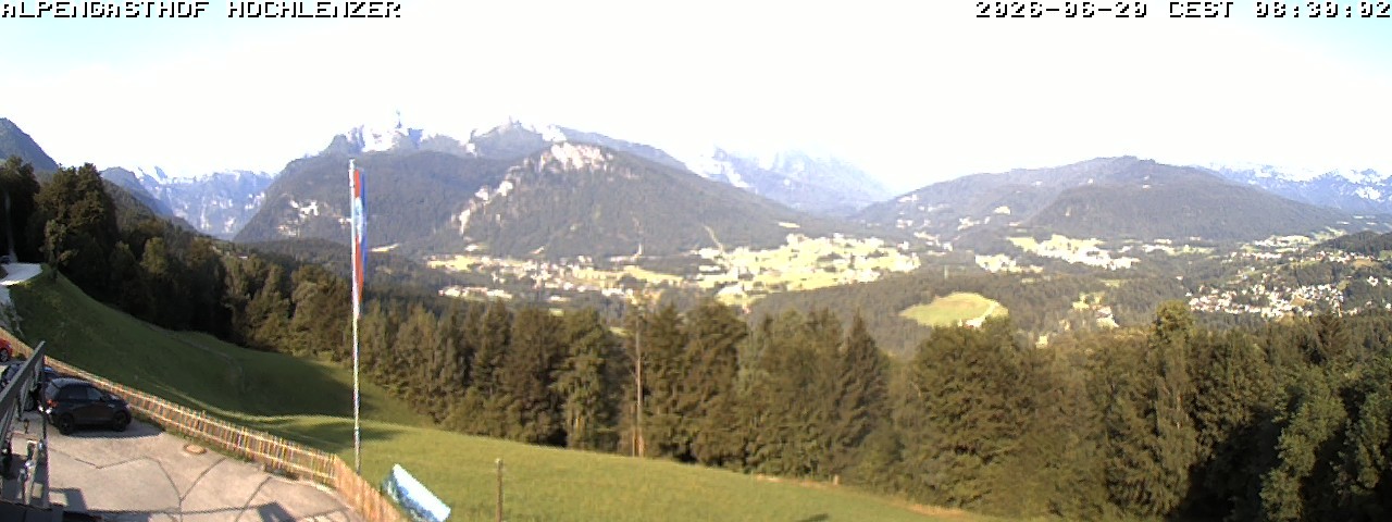 Archived image Webcam Schönau am Königssee - View Mountain Hut Hochlenzer
