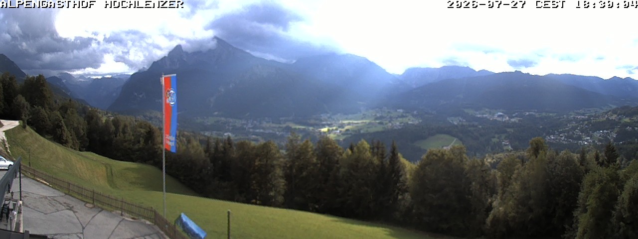 Archived image Webcam Schönau am Königssee - View Mountain Hut Hochlenzer