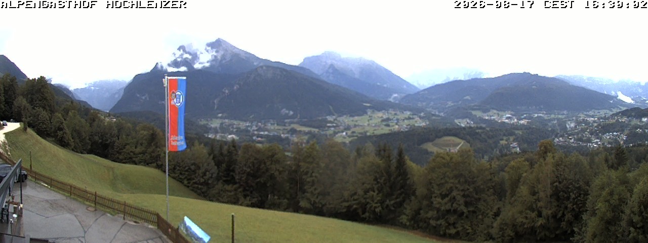 Archived image Webcam Schönau am Königssee - View Mountain Hut Hochlenzer
