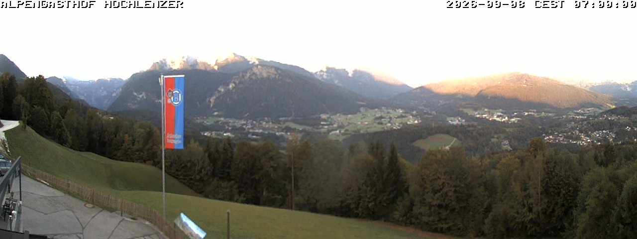 Archived image Webcam Schönau am Königssee - View Mountain Hut Hochlenzer