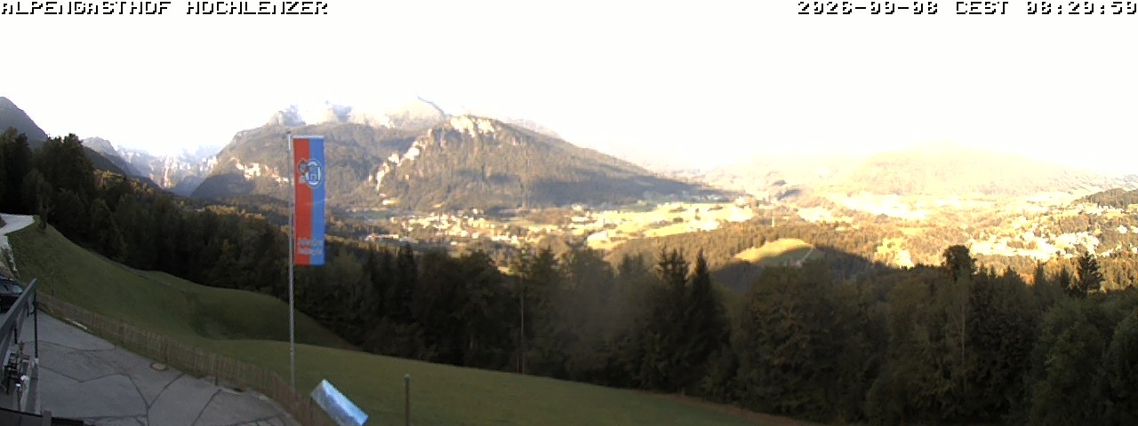 Archived image Webcam Schönau am Königssee - View Mountain Hut Hochlenzer