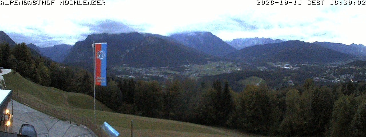 Archived image Webcam Schönau am Königssee - View Mountain Hut Hochlenzer