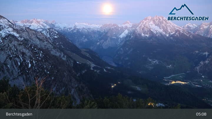 Archived image Webcam Summit Kehlstein