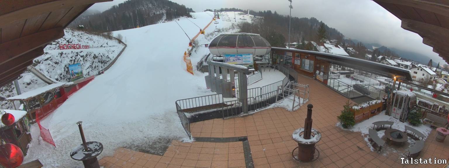 Archived image Webcam Oberaudorf Hocheck ski resort: base station